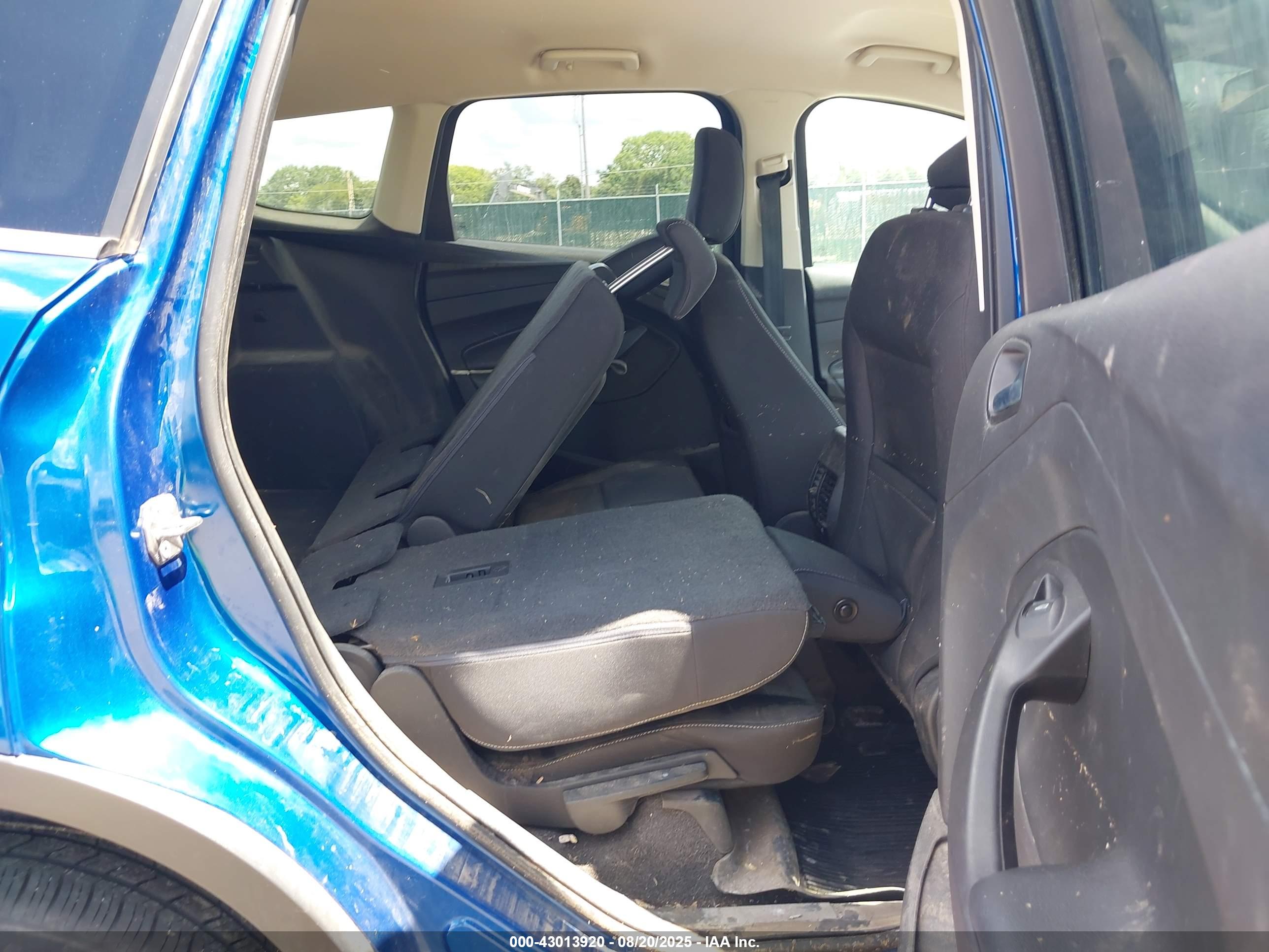FORD ESCAPE image 8
