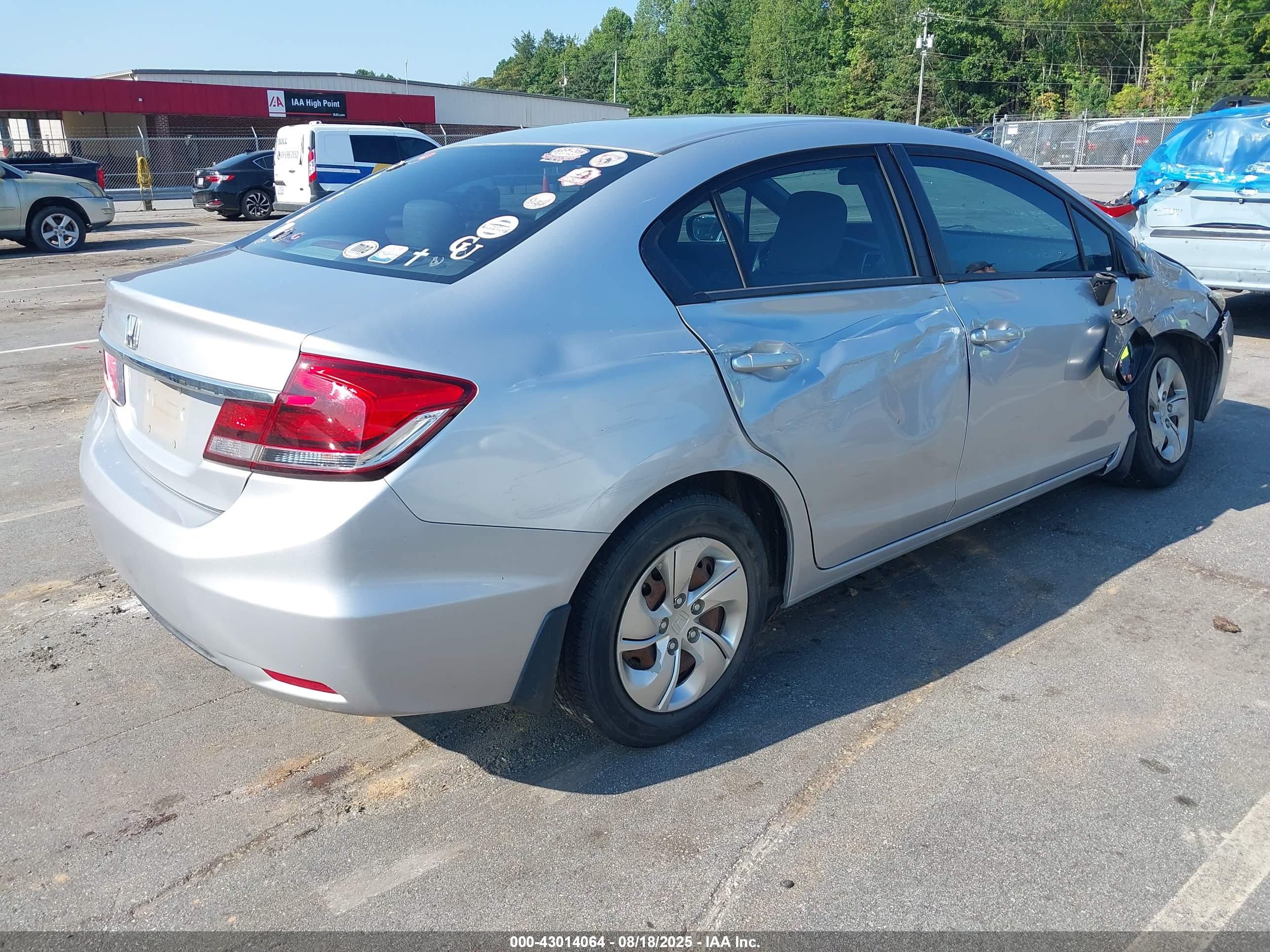 HONDA CIVIC image 4