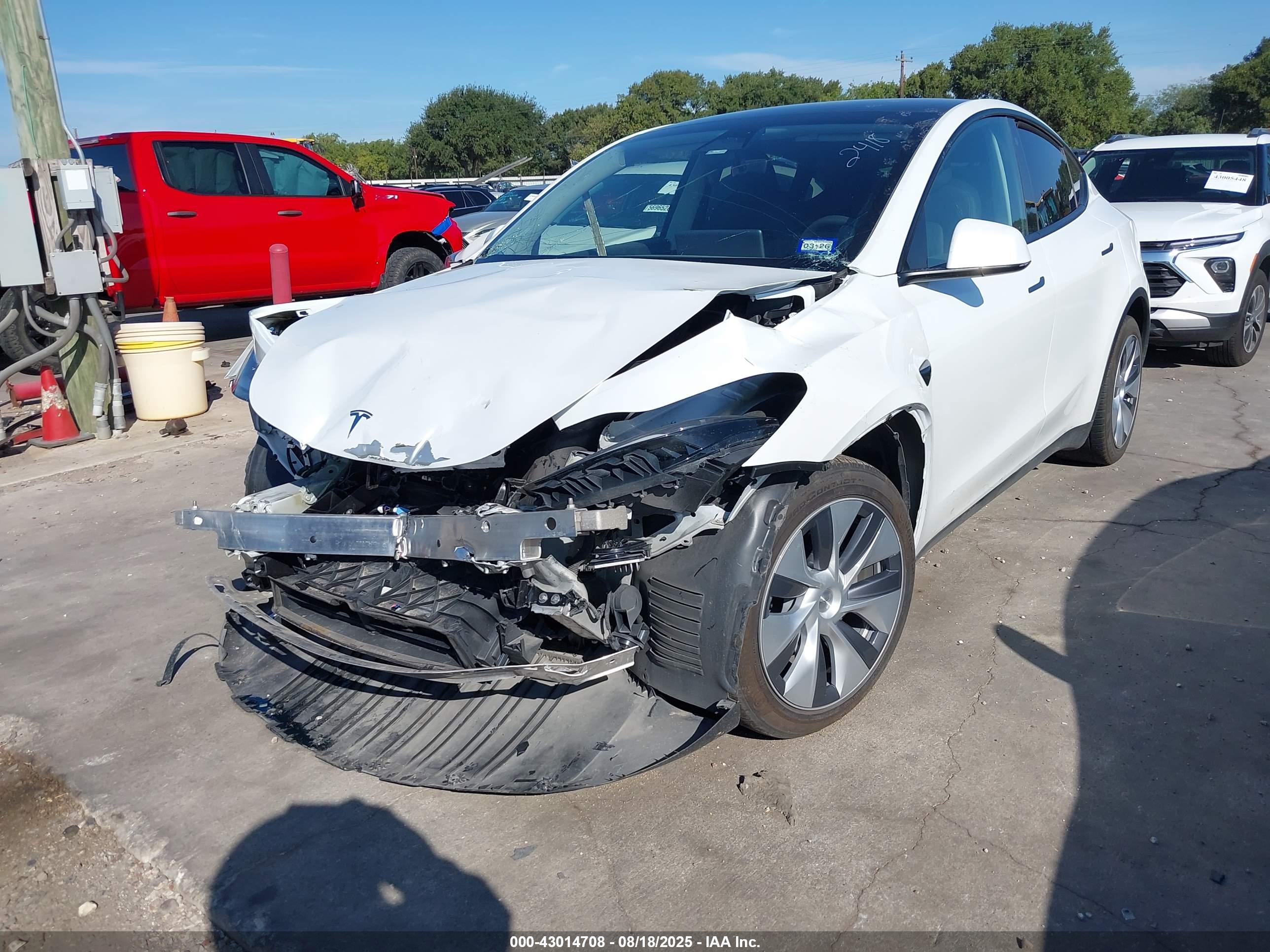 TESLA MODEL image 6