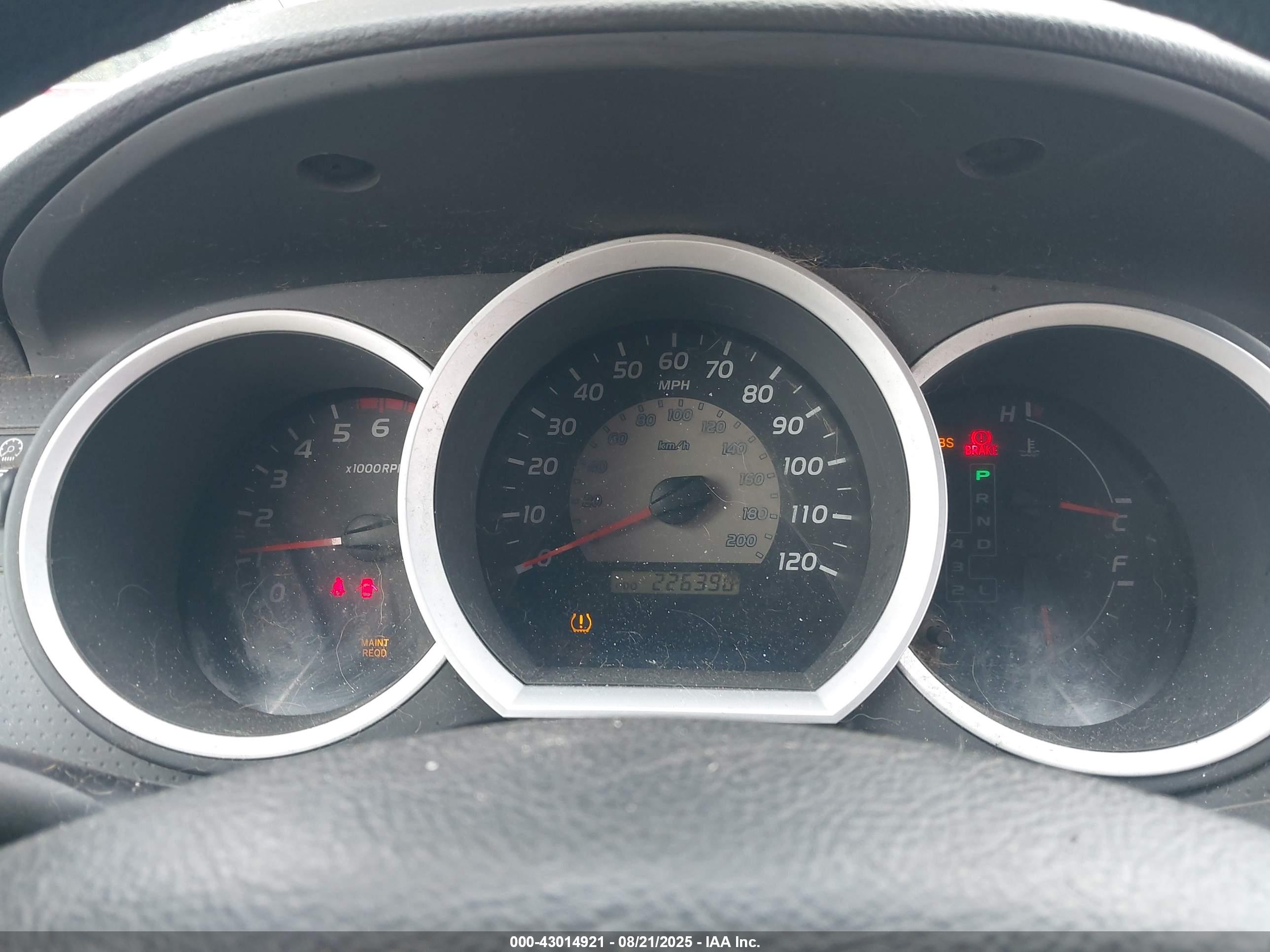 TOYOTA TACOMA image 7