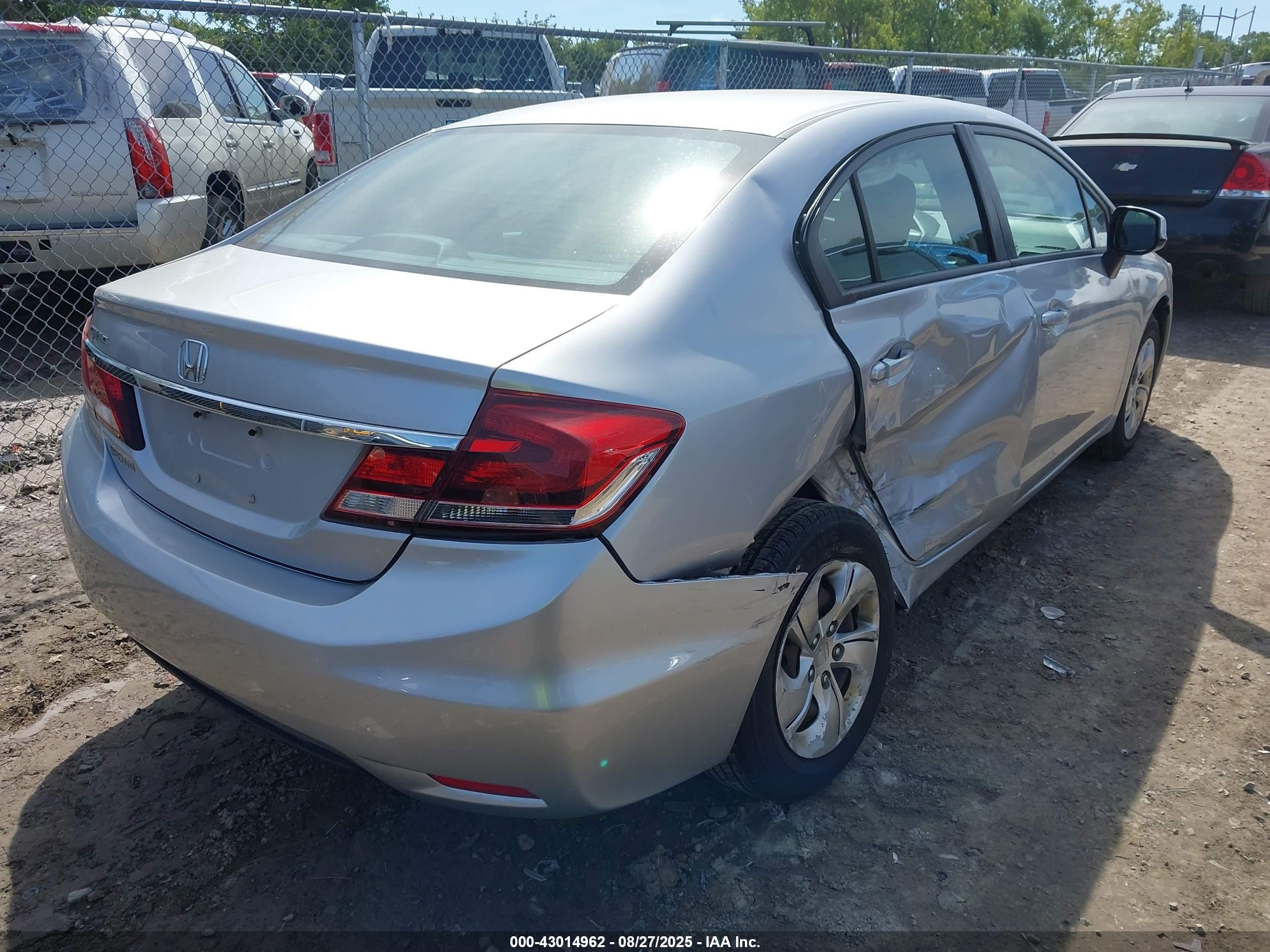 HONDA CIVIC image 4