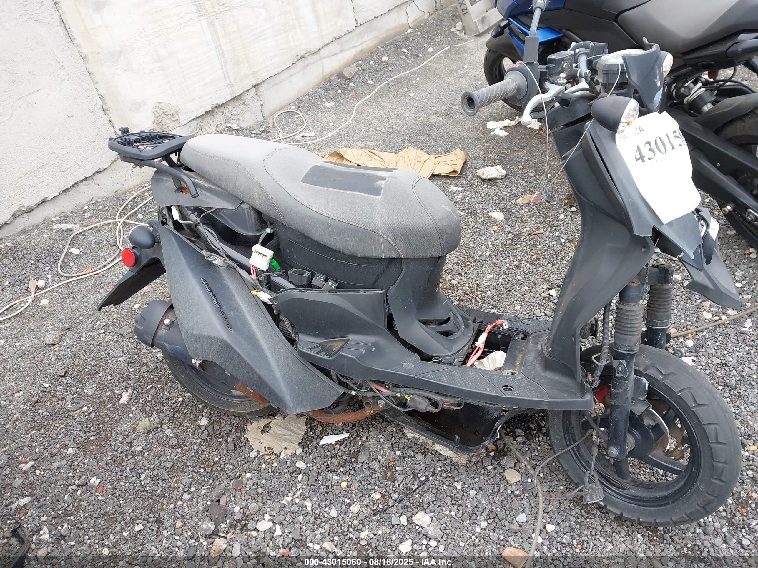 LANCE 150 image 8