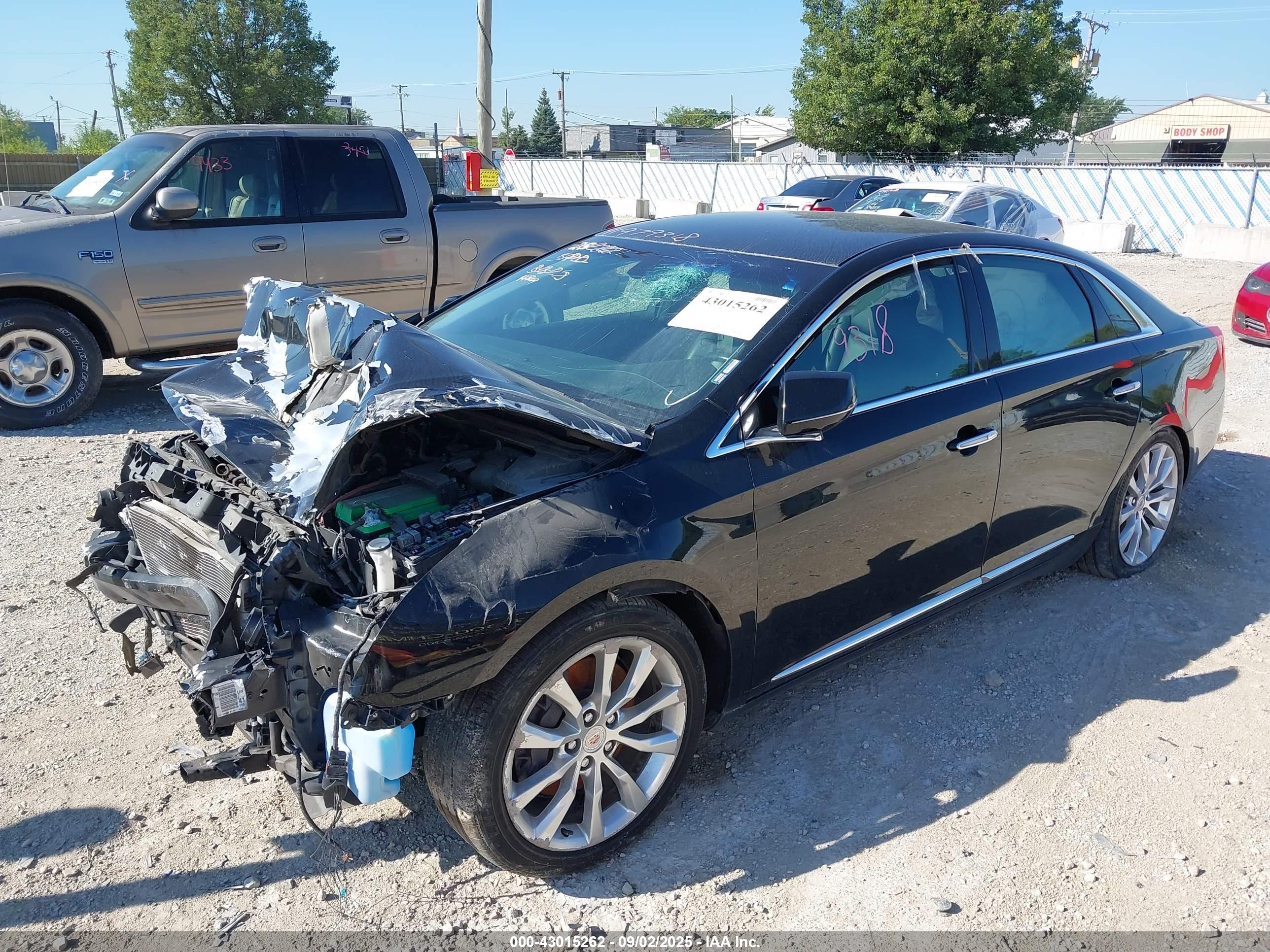 CADILLAC XTS image 2