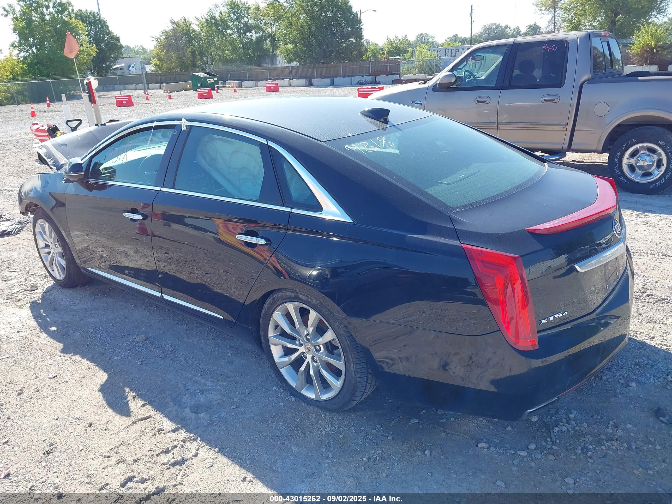 CADILLAC XTS image 3