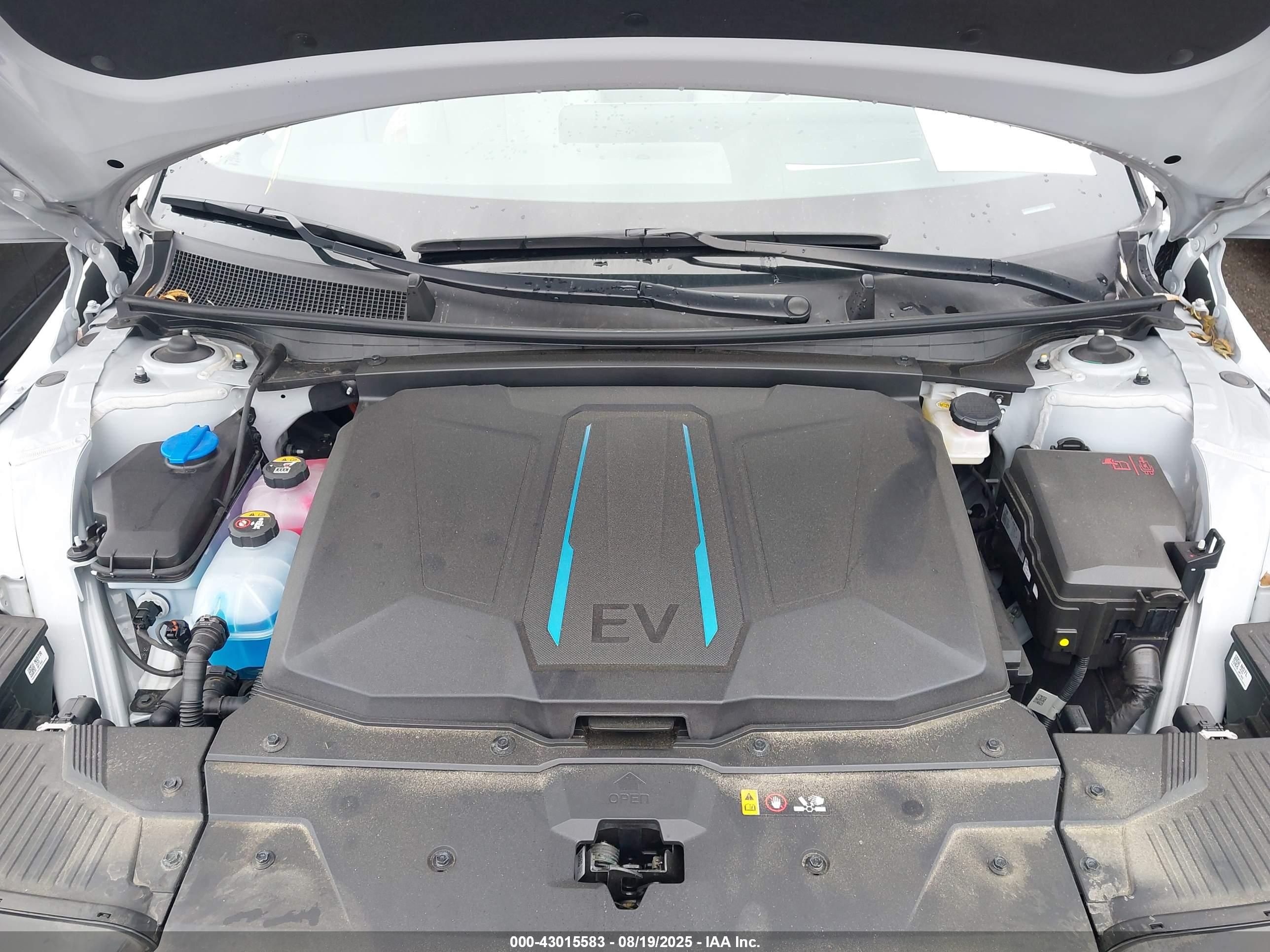 HYUNDAI IONIQ image 10