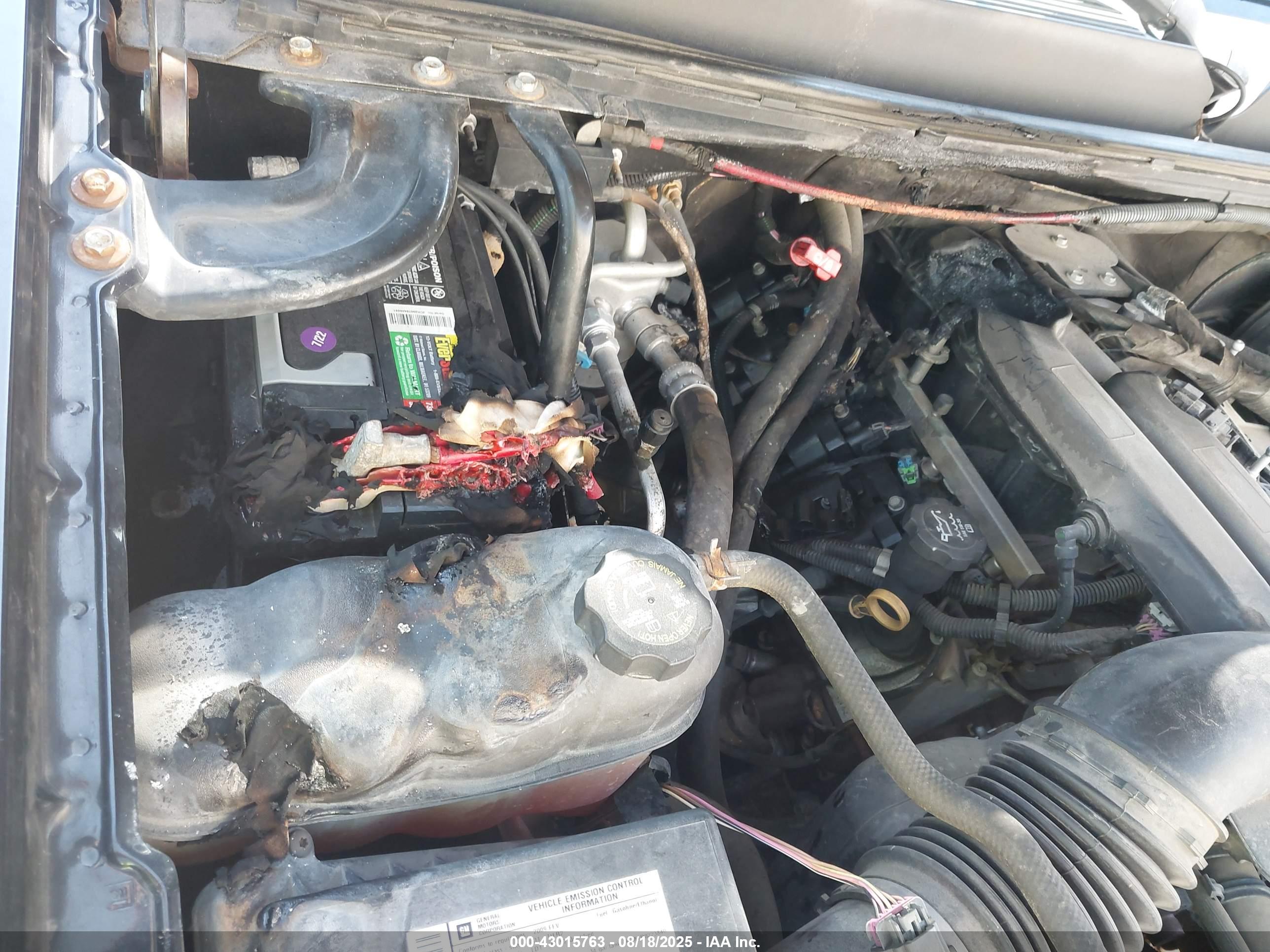 CHEVROLET SILVERADO image 6