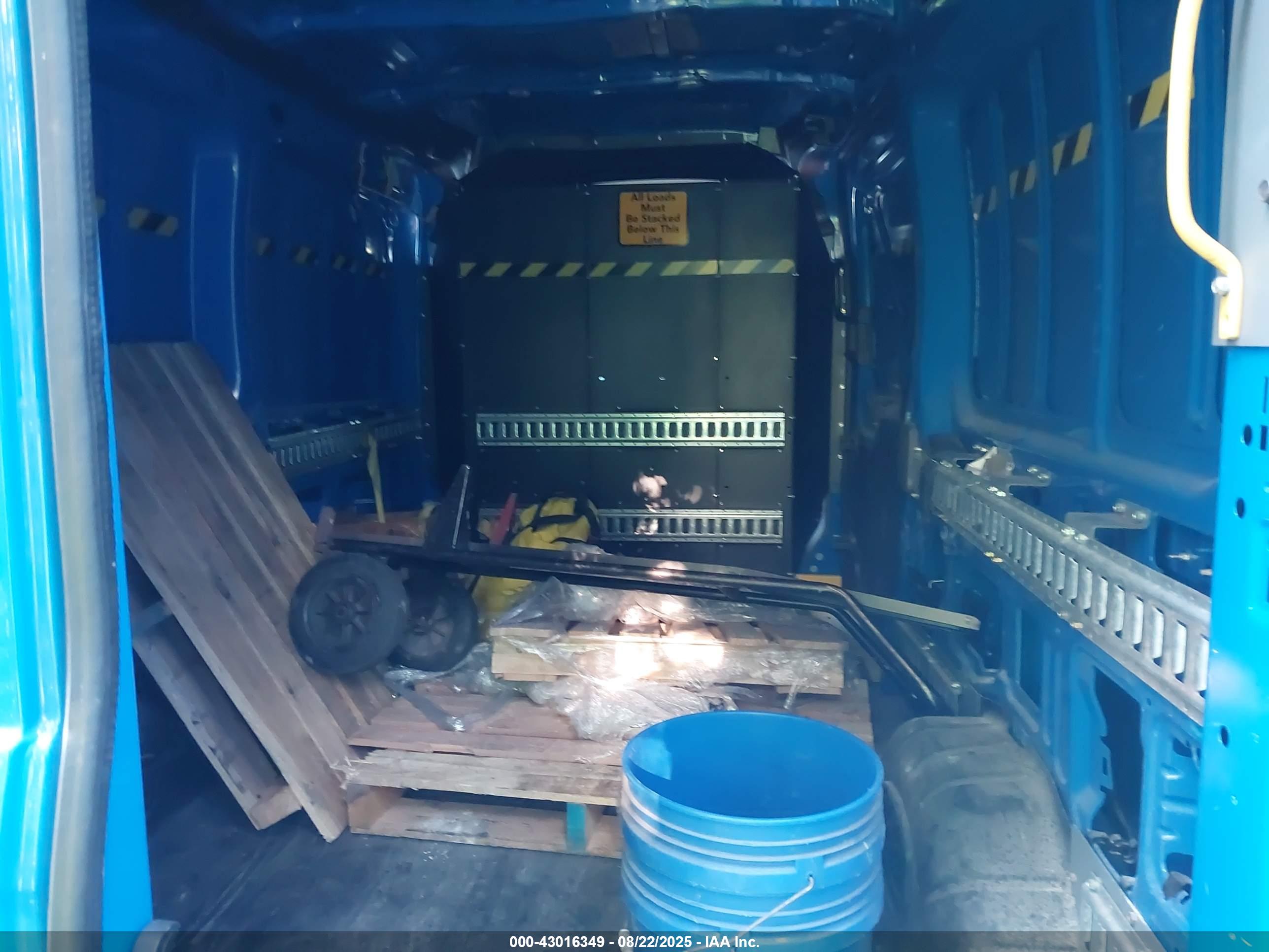 FORD TRANSIT-250 image 8