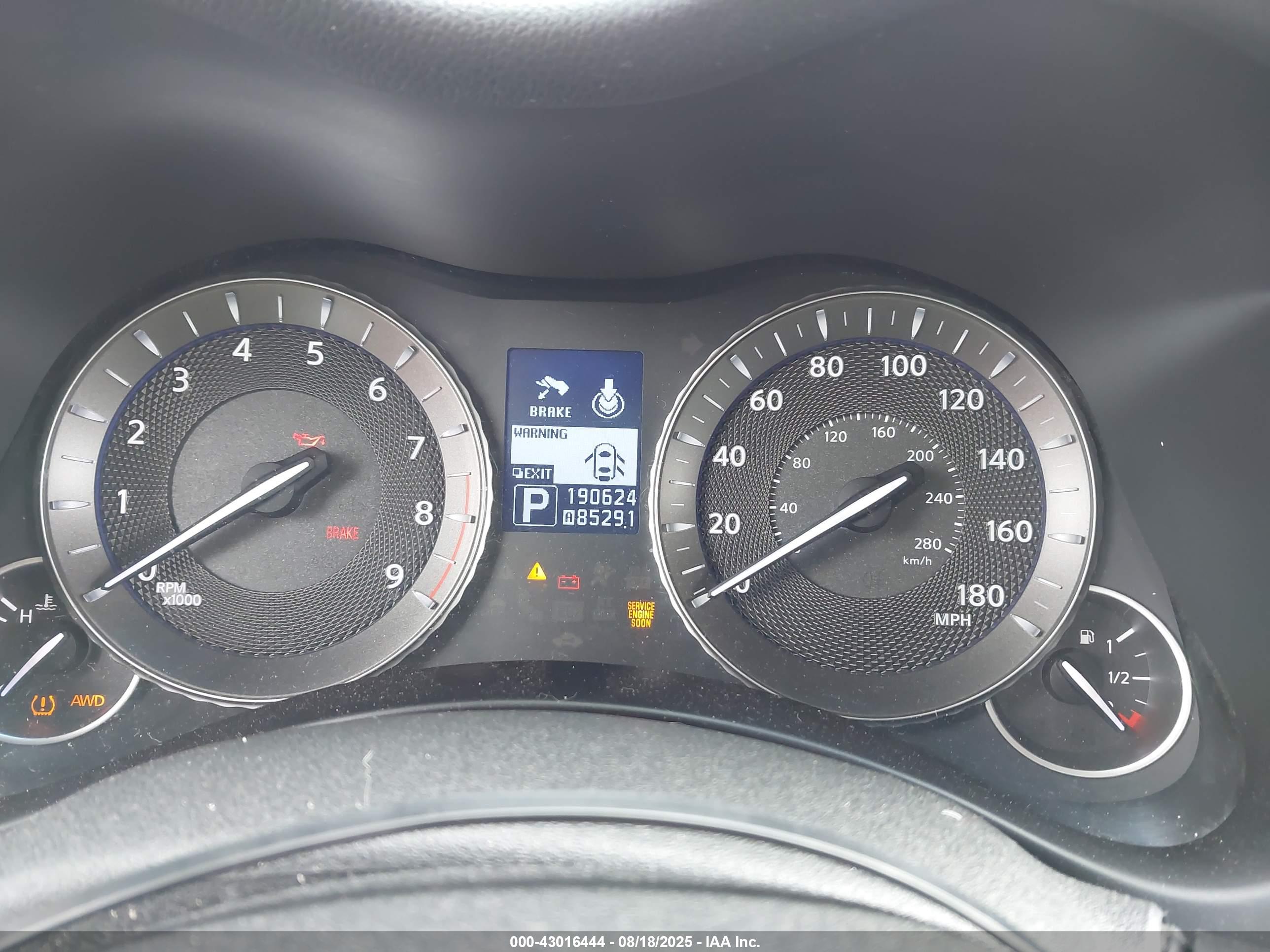 INFINITI M37X image 7