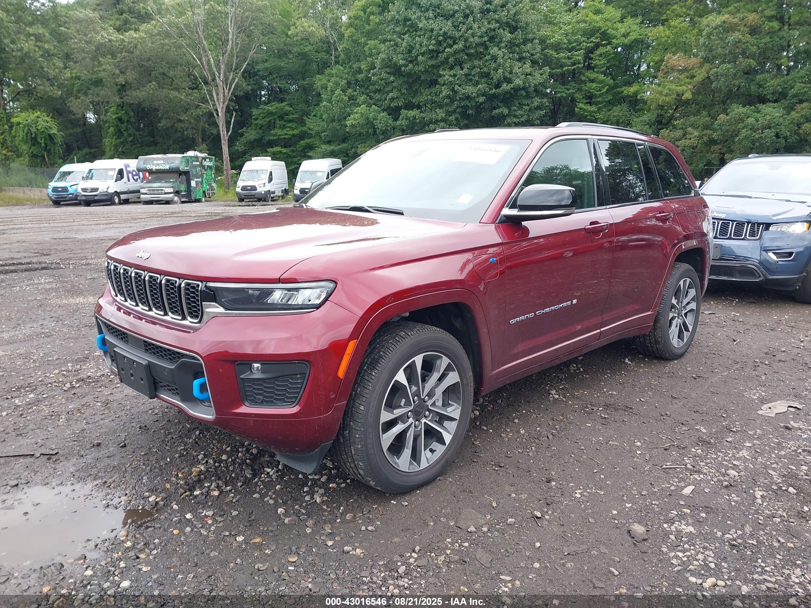 JEEP GRAND image 2