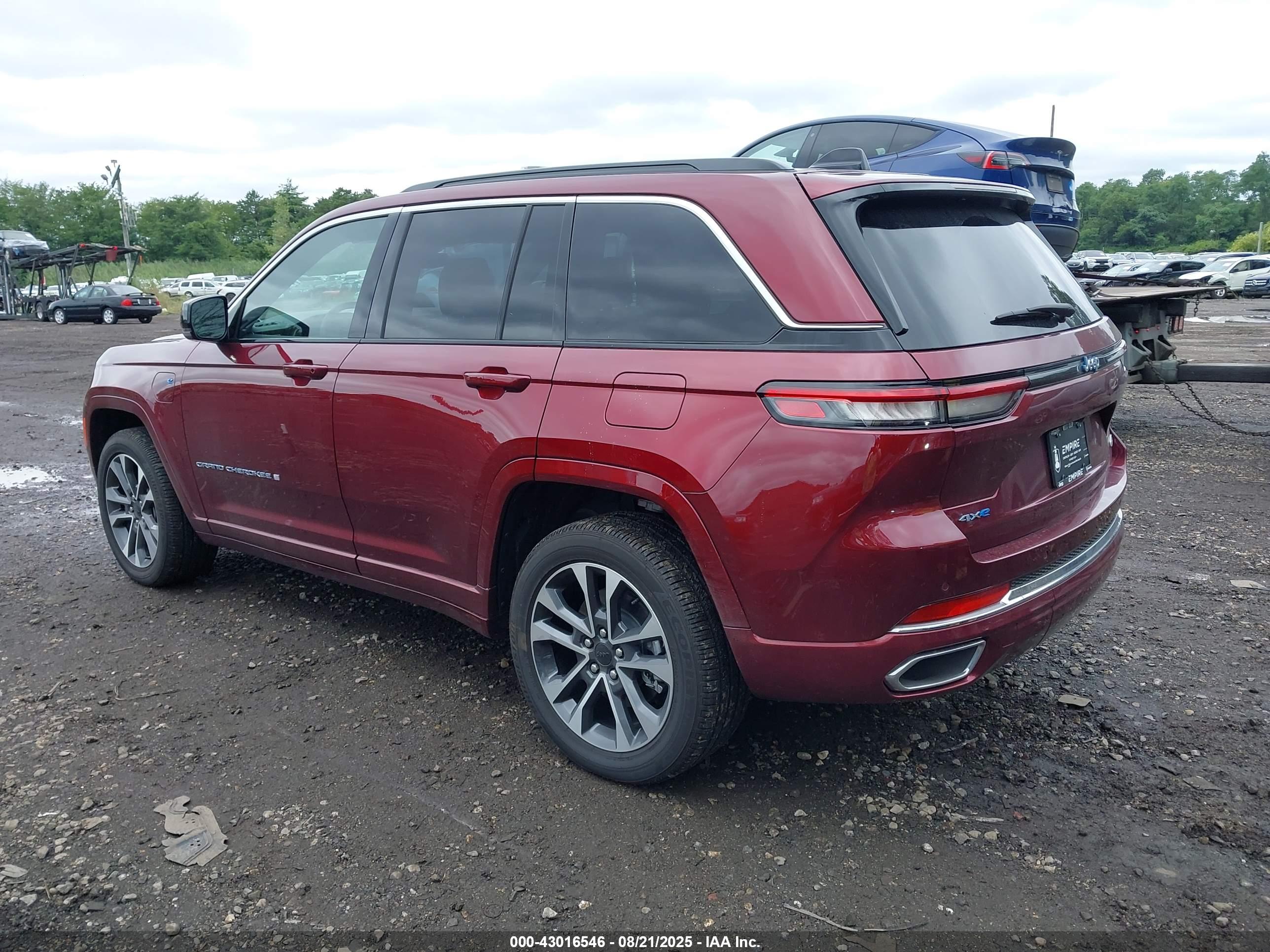 JEEP GRAND image 3