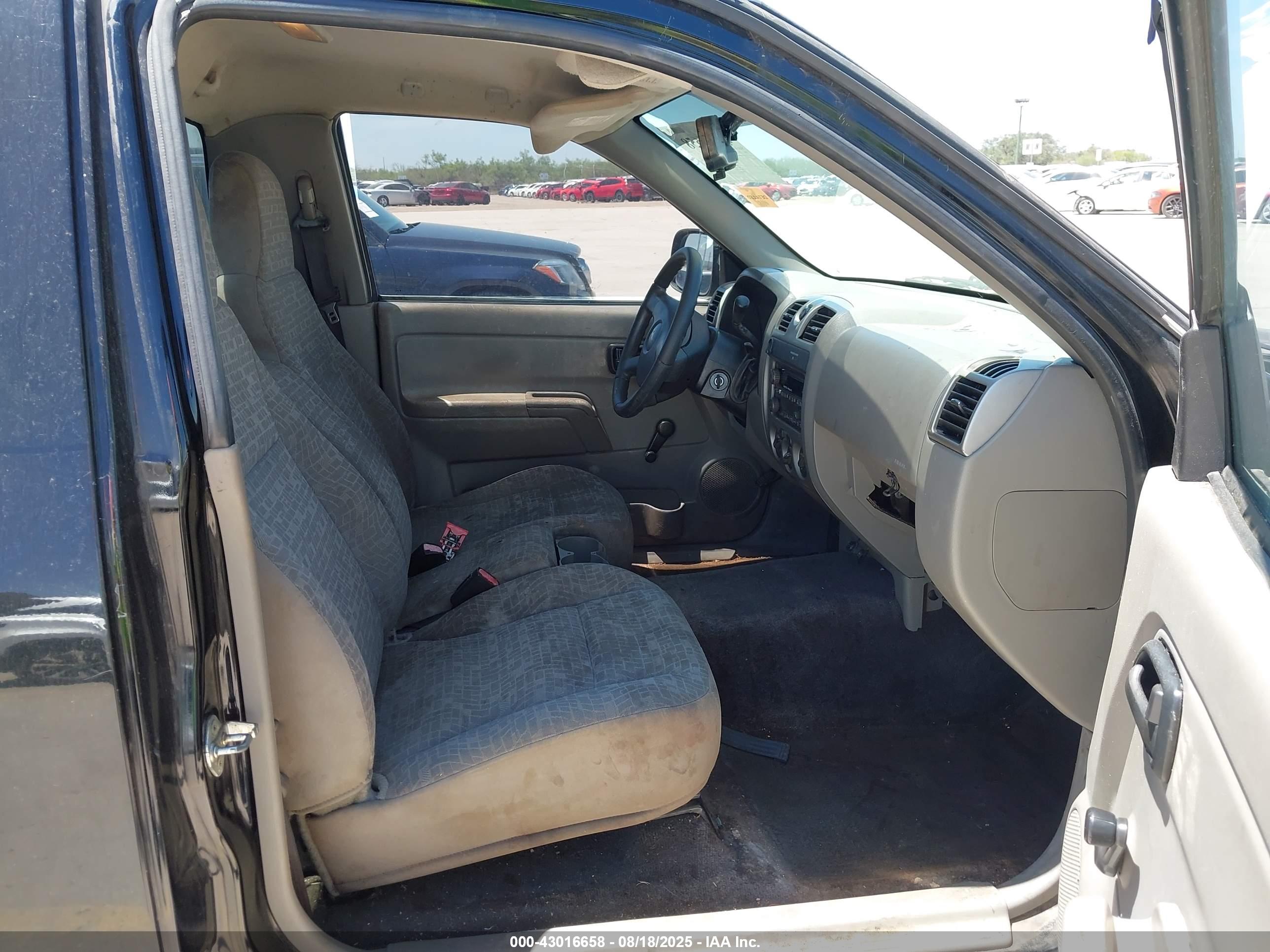 CHEVROLET COLORADO image 5
