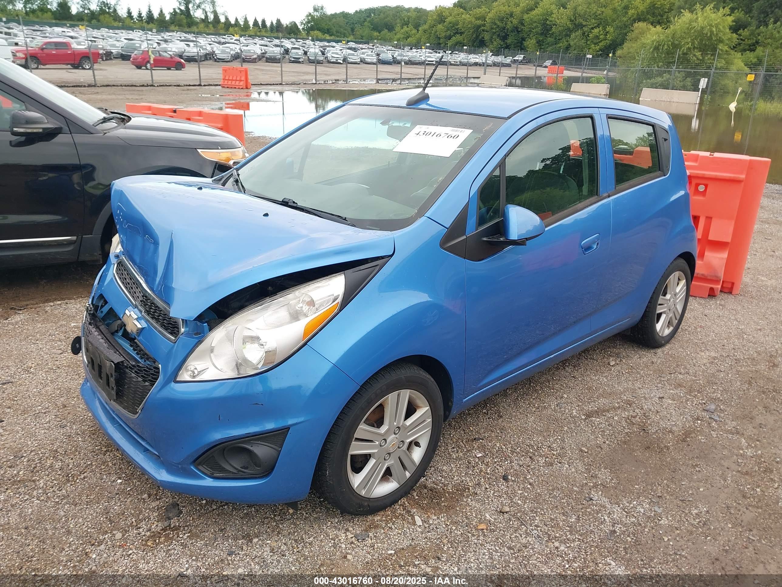 CHEVROLET SPARK image 2