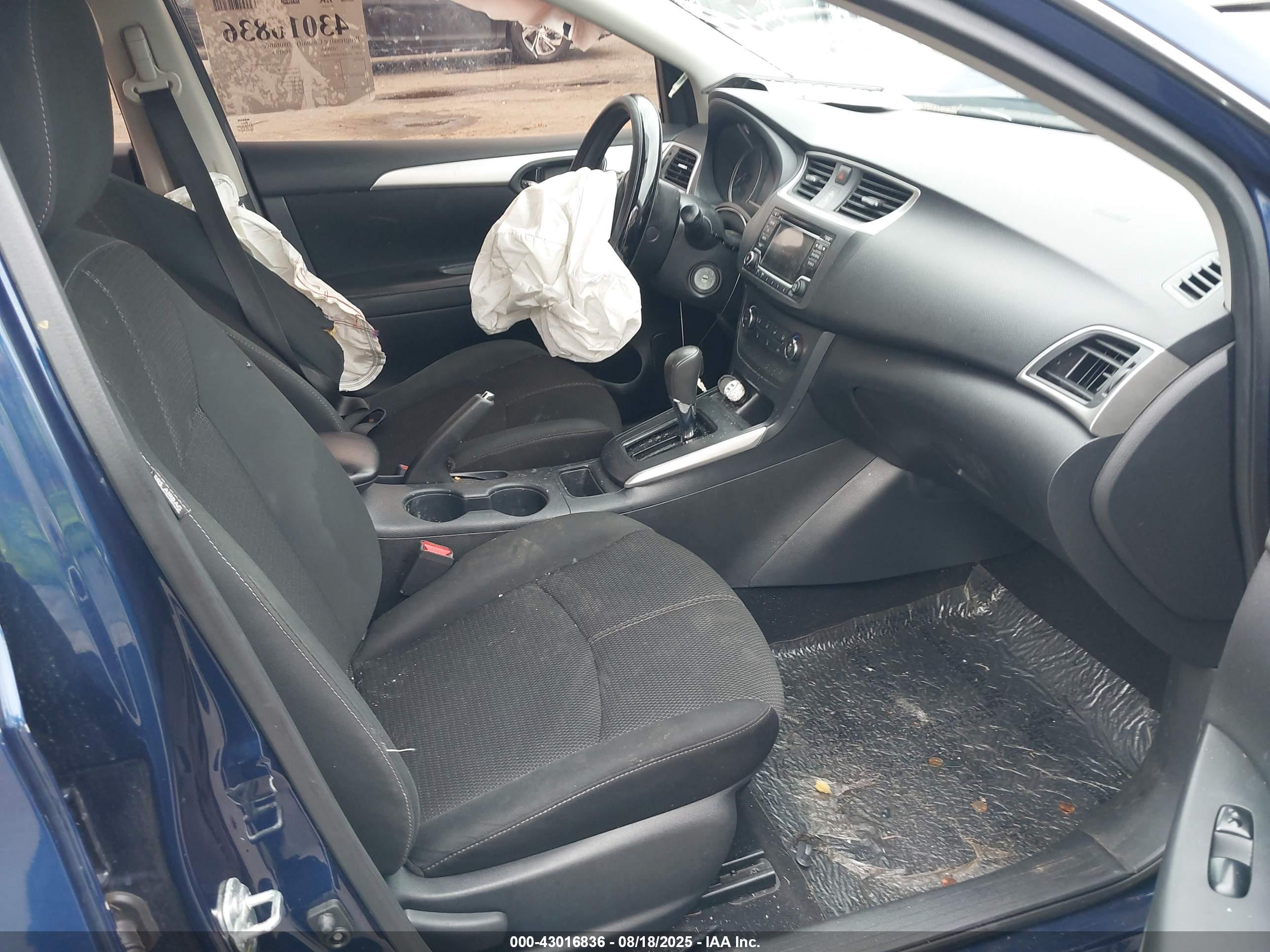 NISSAN SENTRA image 5