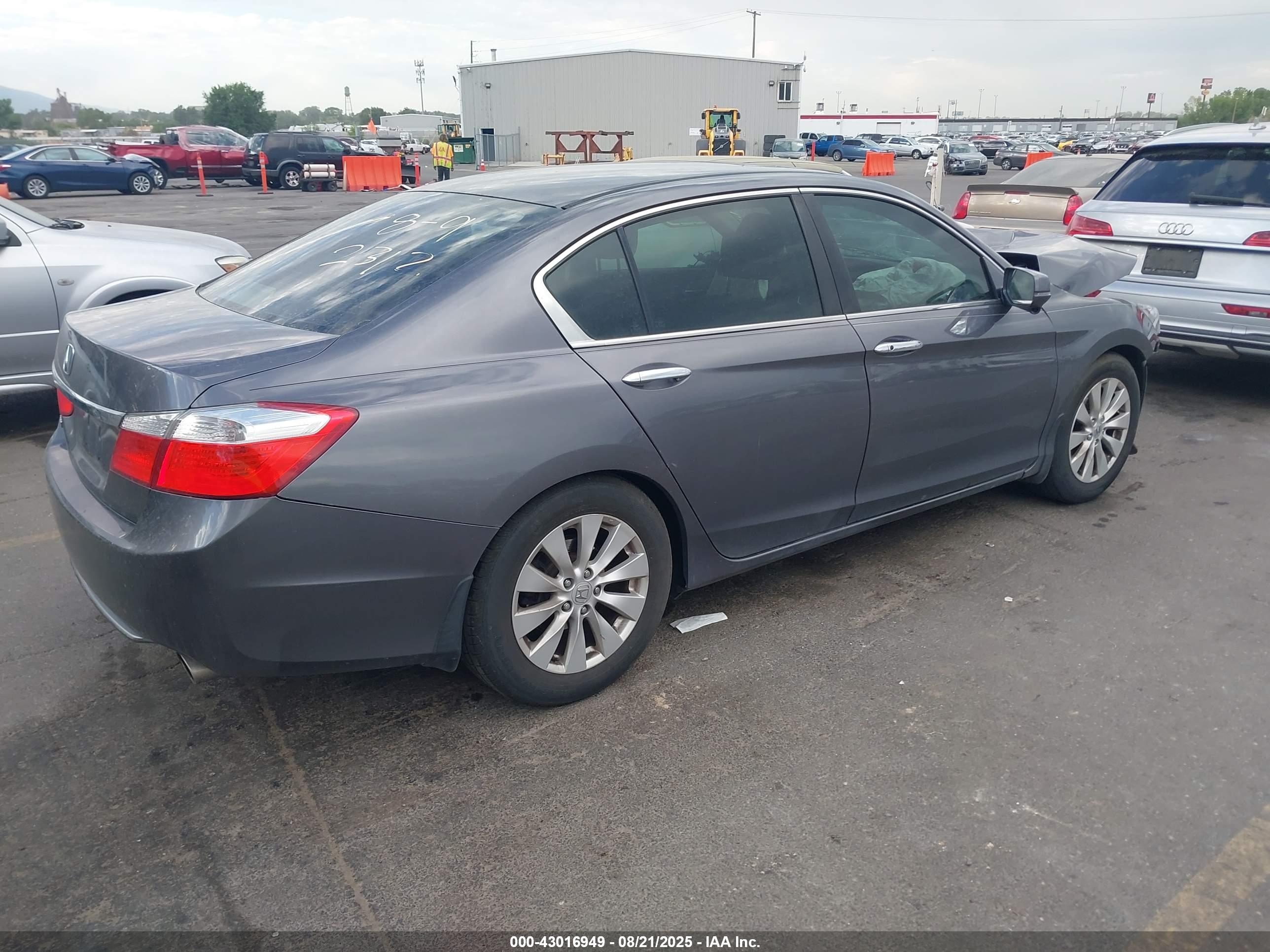 HONDA ACCORD image 4
