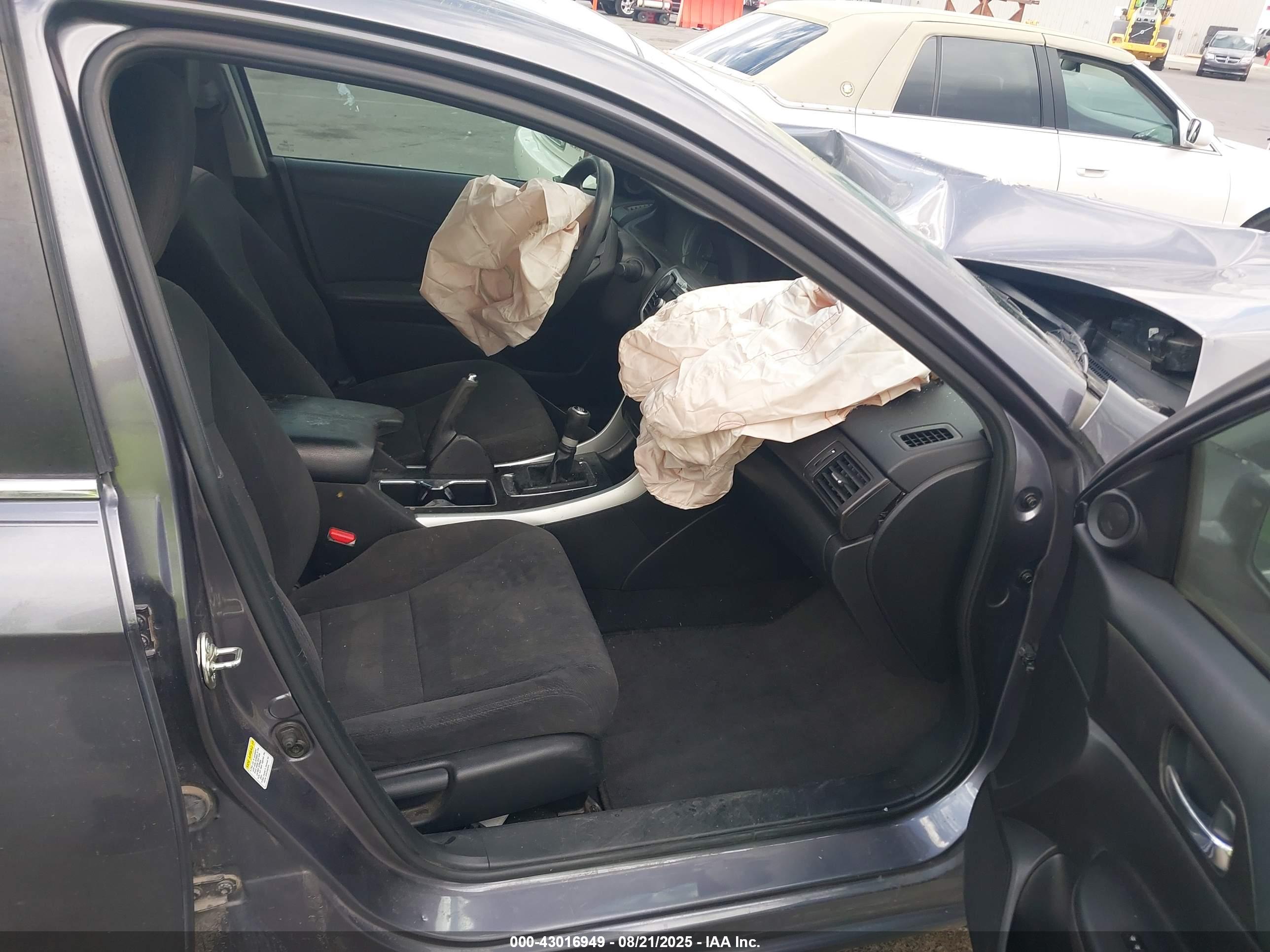 HONDA ACCORD image 5