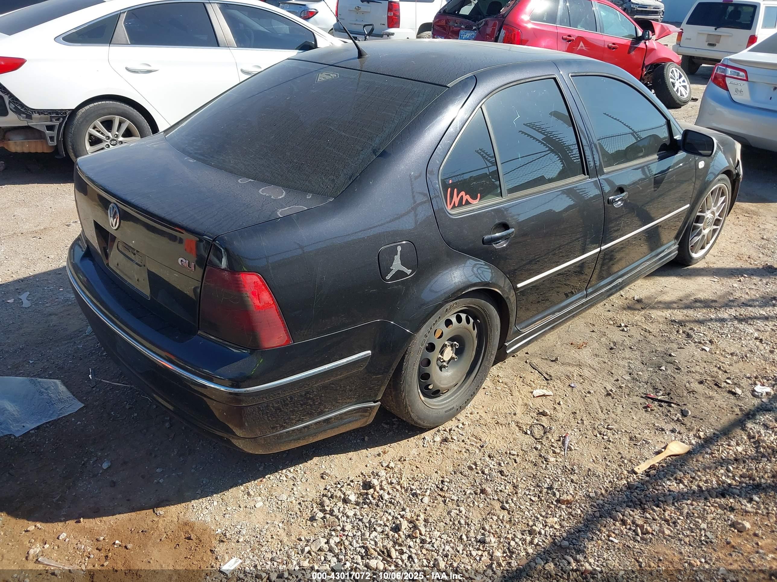 VOLKSWAGEN JETTA image 4