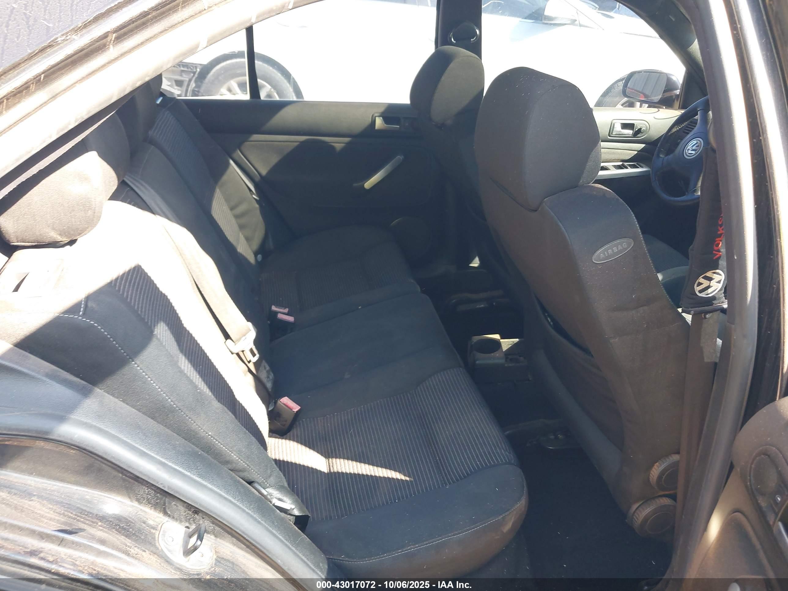 VOLKSWAGEN JETTA image 8