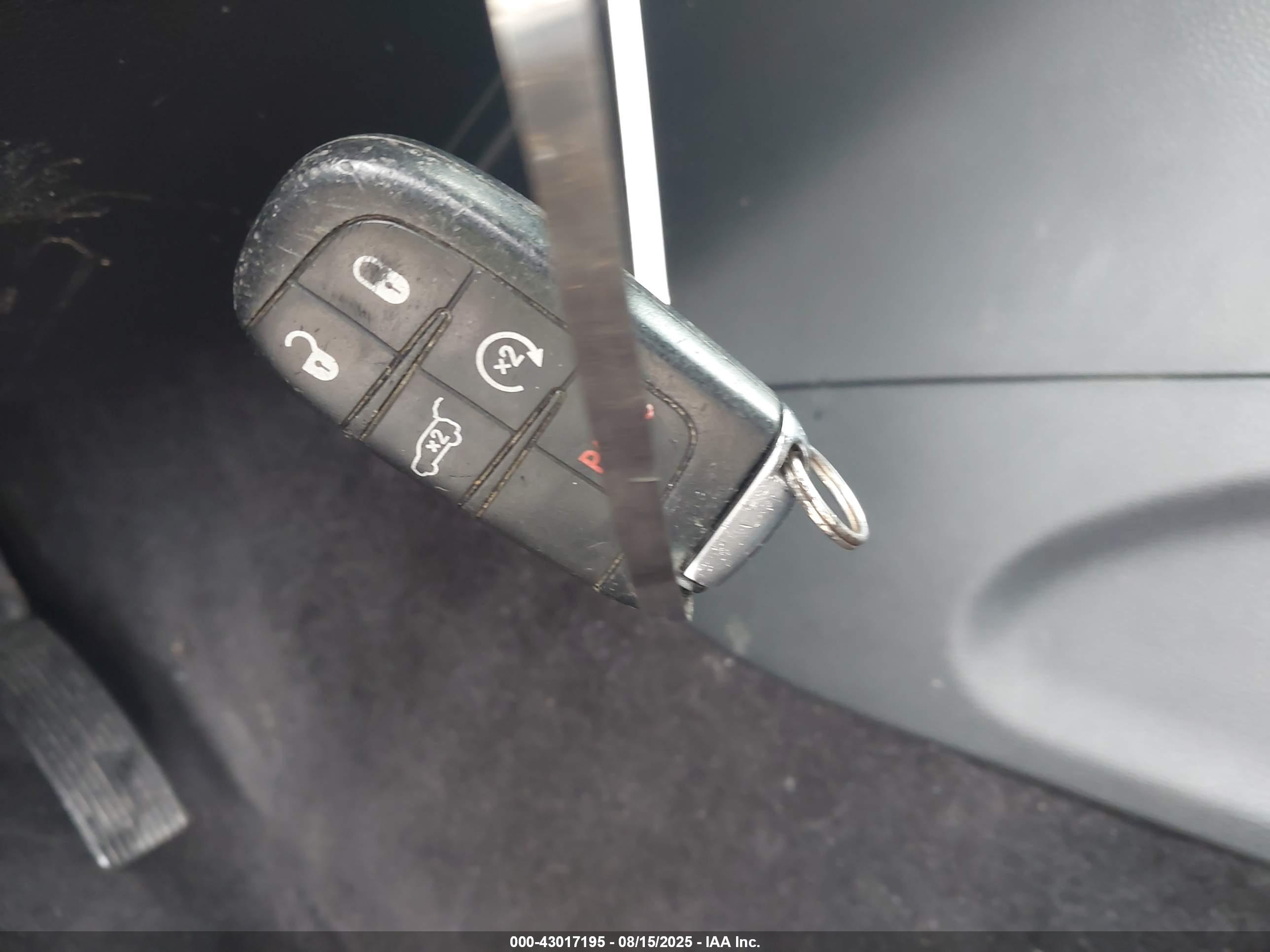 JEEP GRAND image 11
