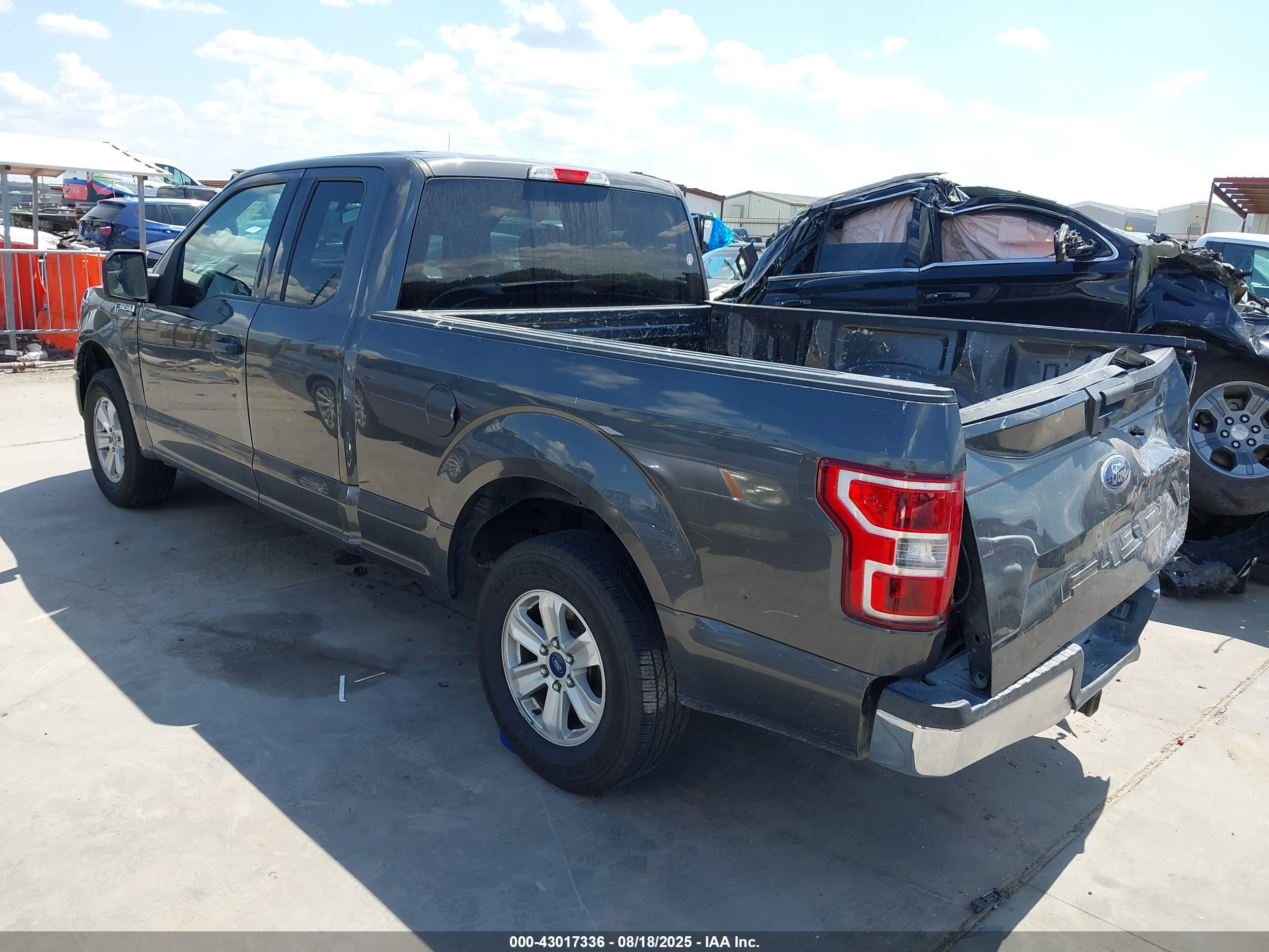FORD F-150 image 3
