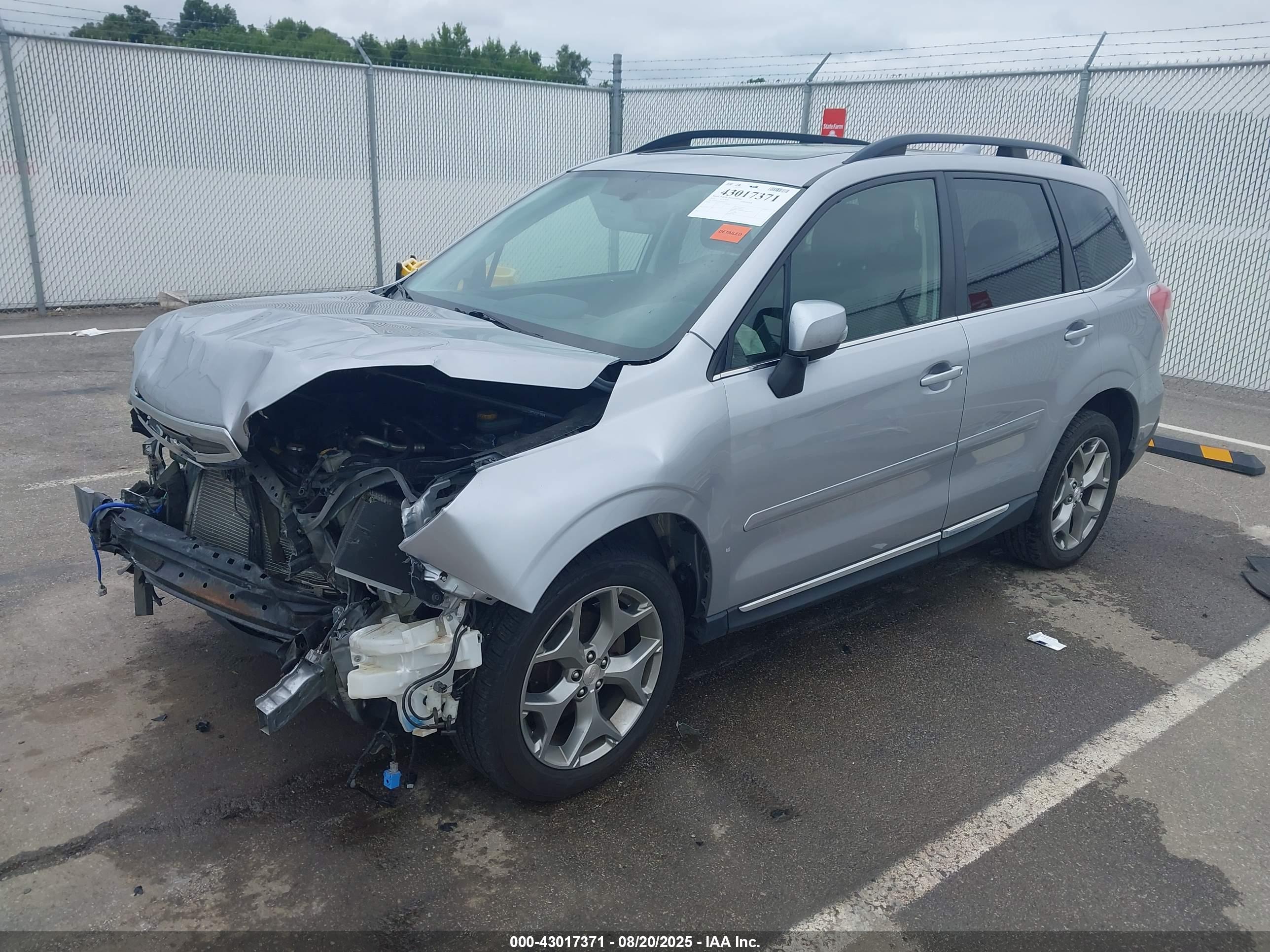 SUBARU FORESTER image 2