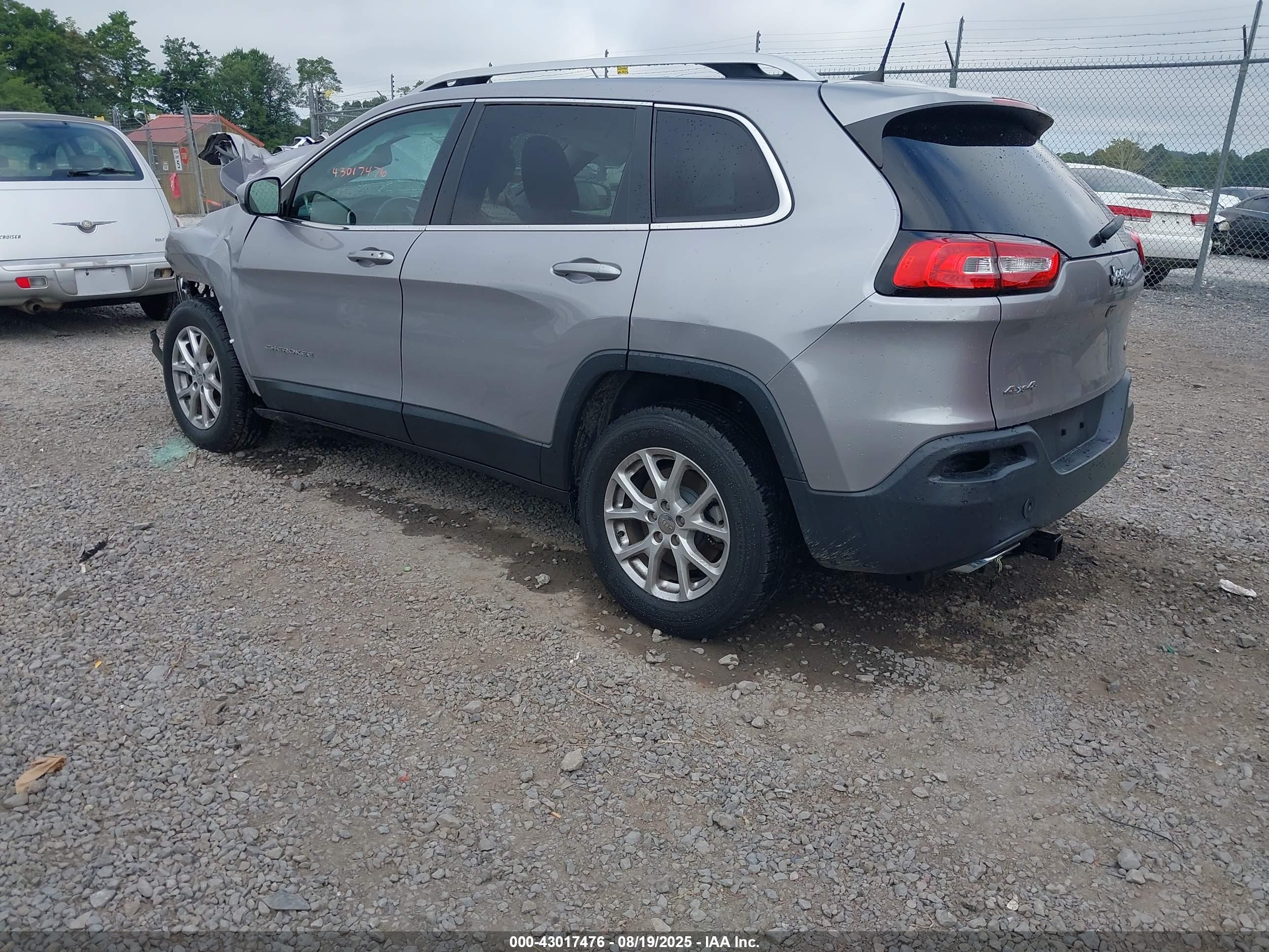 JEEP CHEROKEE image 3