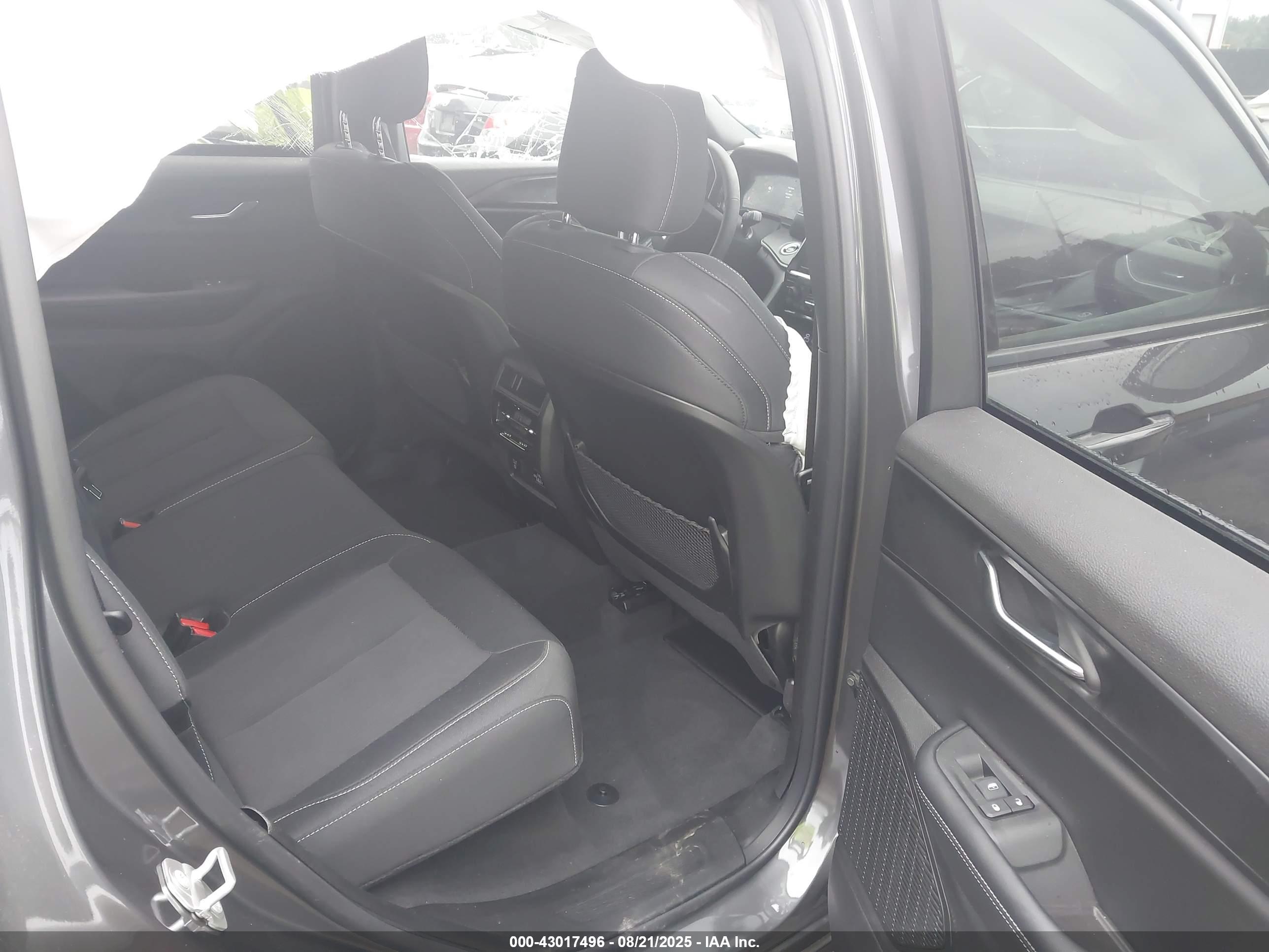 JEEP GRAND image 8