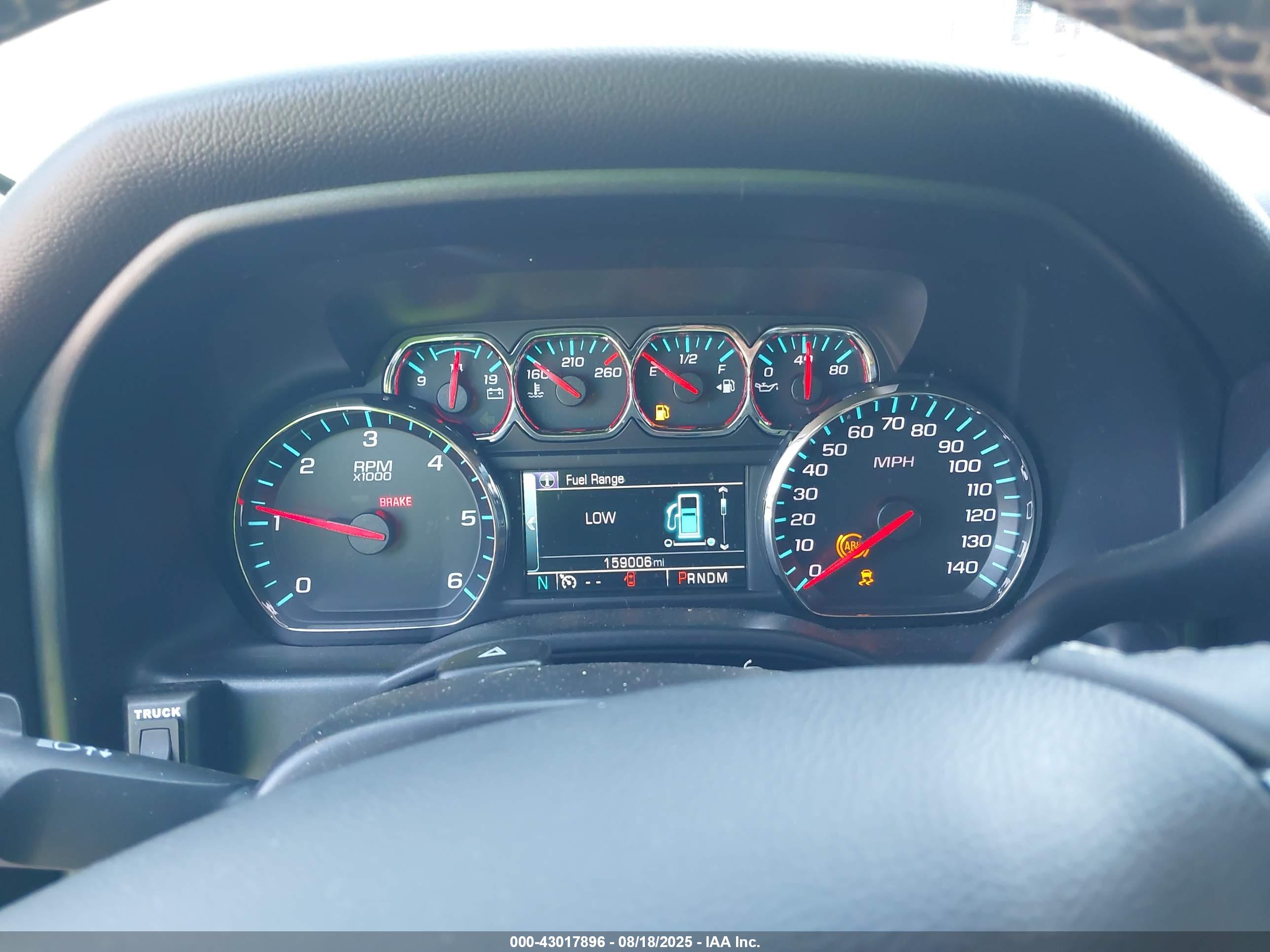 CHEVROLET SILVERADO image 7