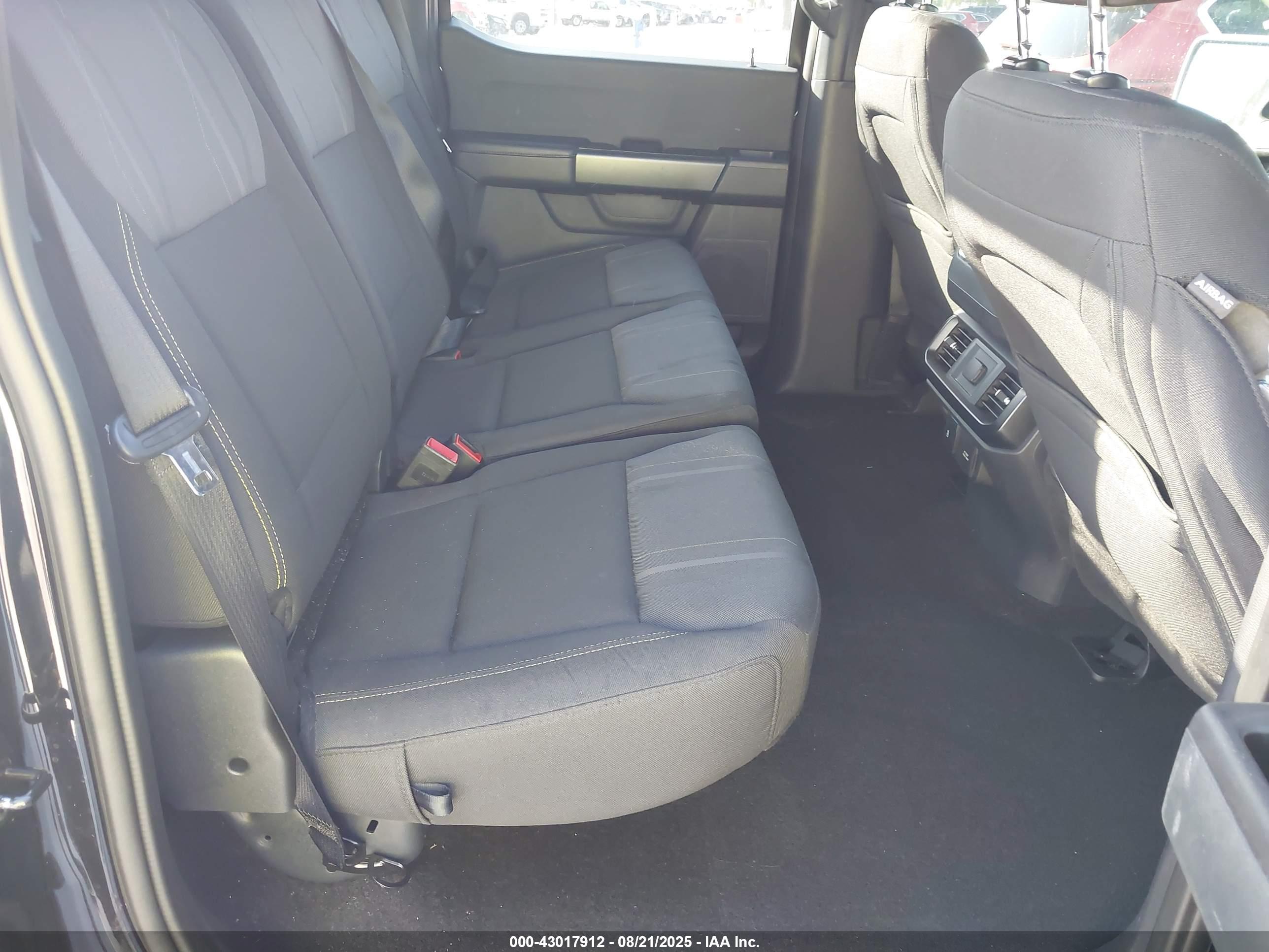 FORD F-150 image 8
