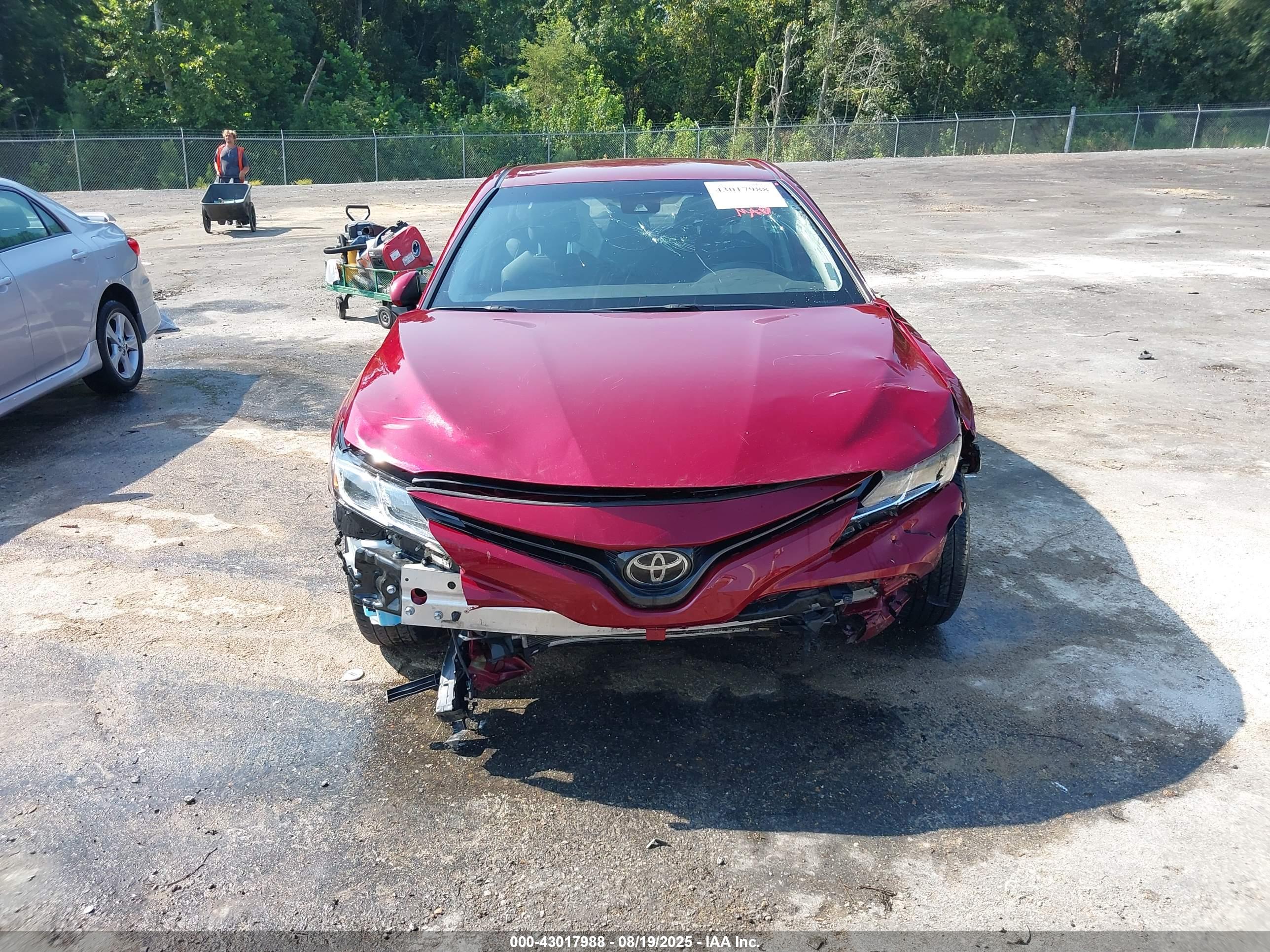 TOYOTA CAMRY image 6