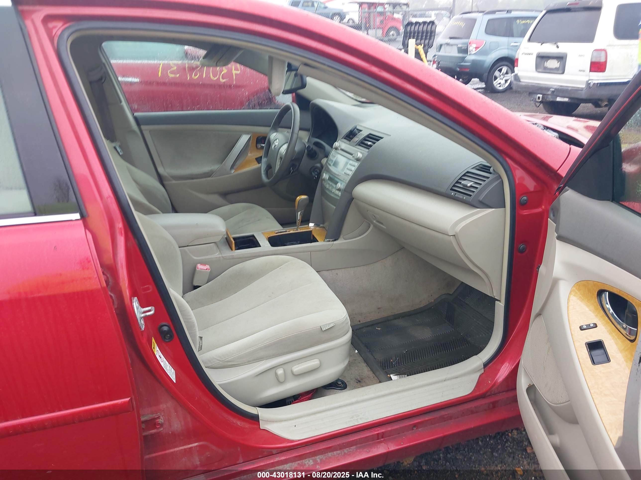 TOYOTA CAMRY image 5