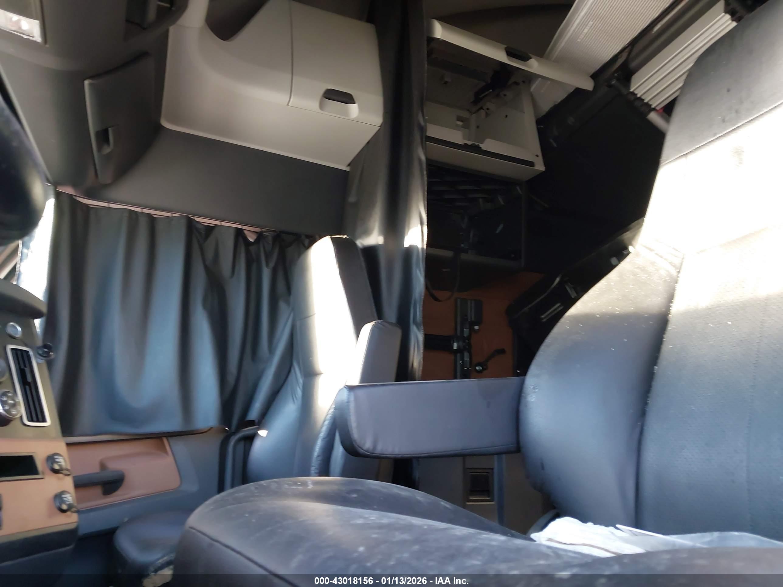 FREIGHTLINER NEW image 5