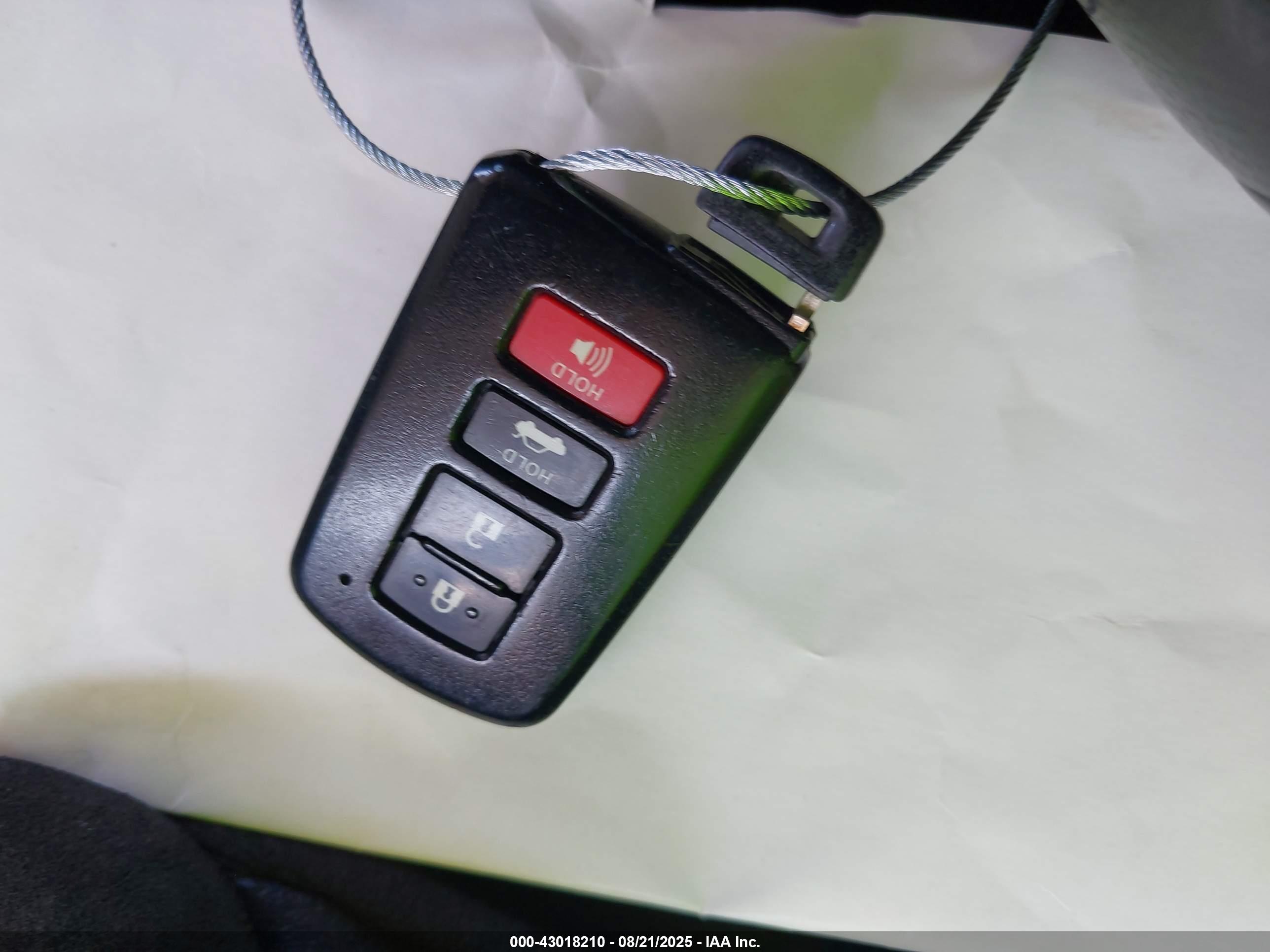 TOYOTA COROLLA image 11