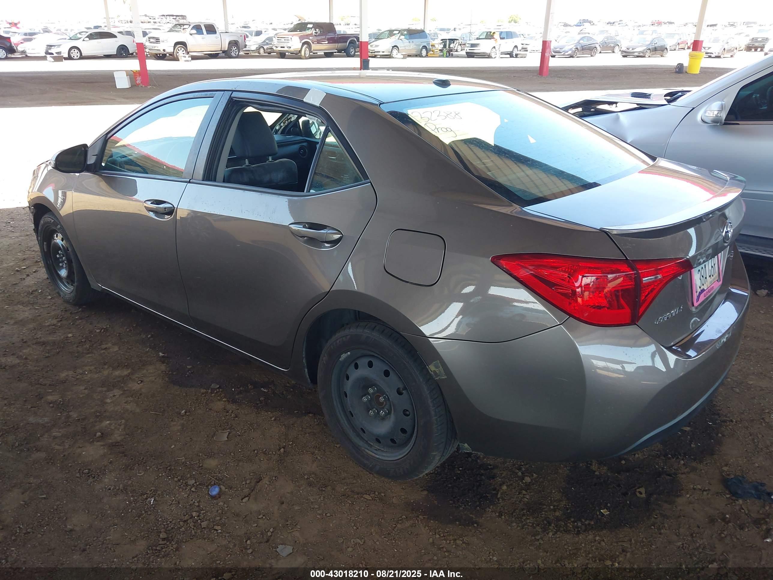 TOYOTA COROLLA image 3