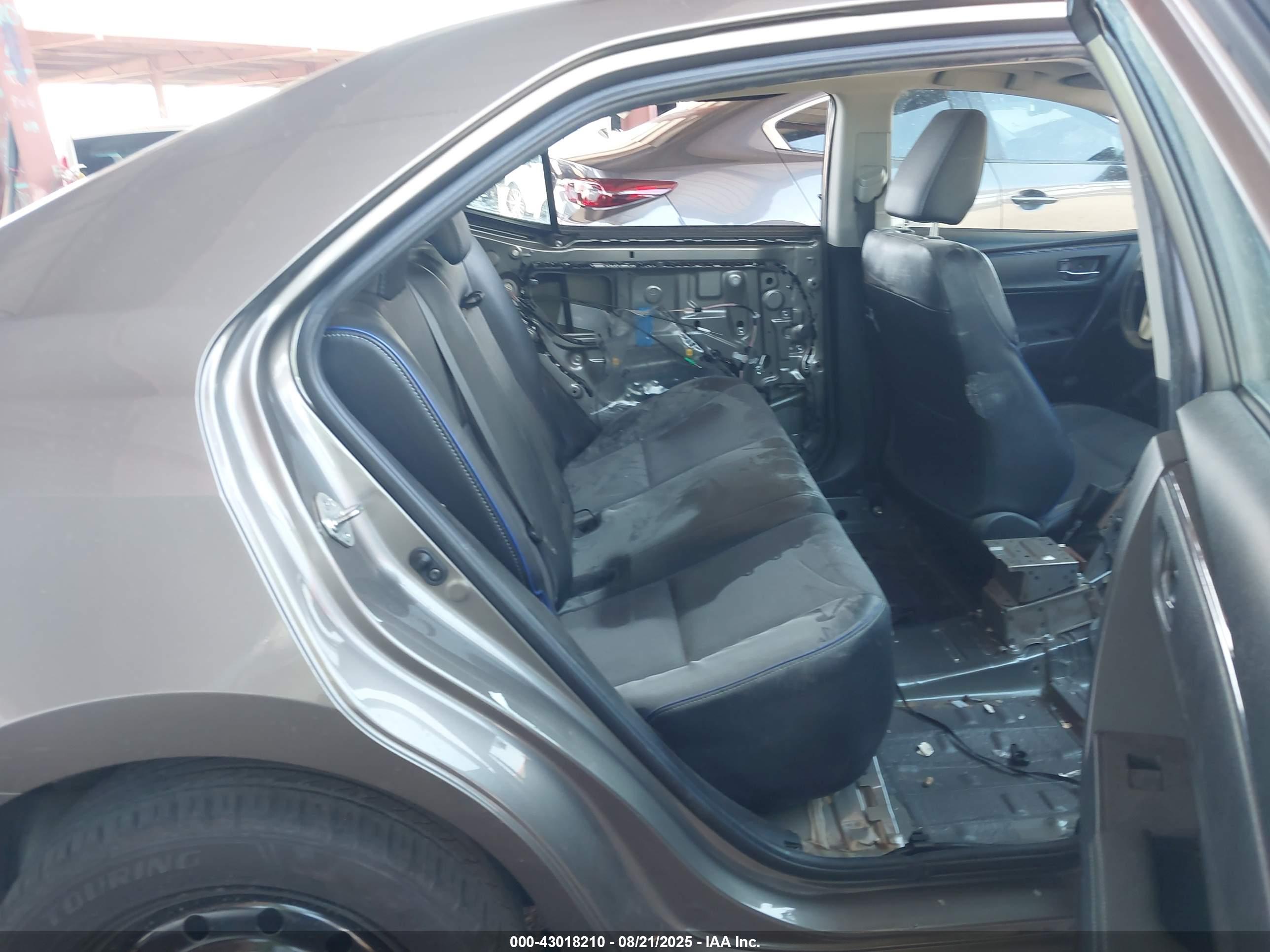 TOYOTA COROLLA image 8