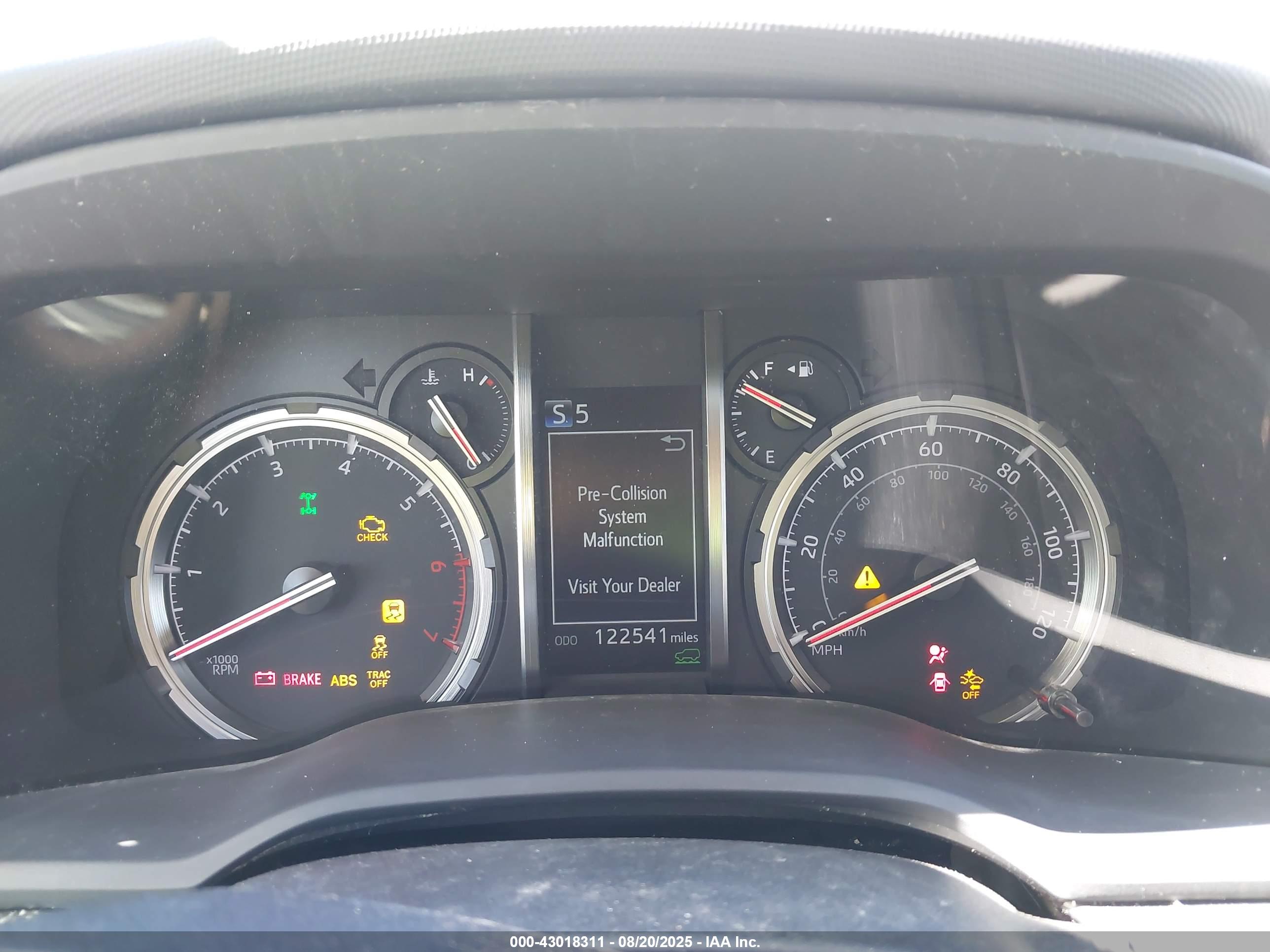 TOYOTA 4RUNNER image 7