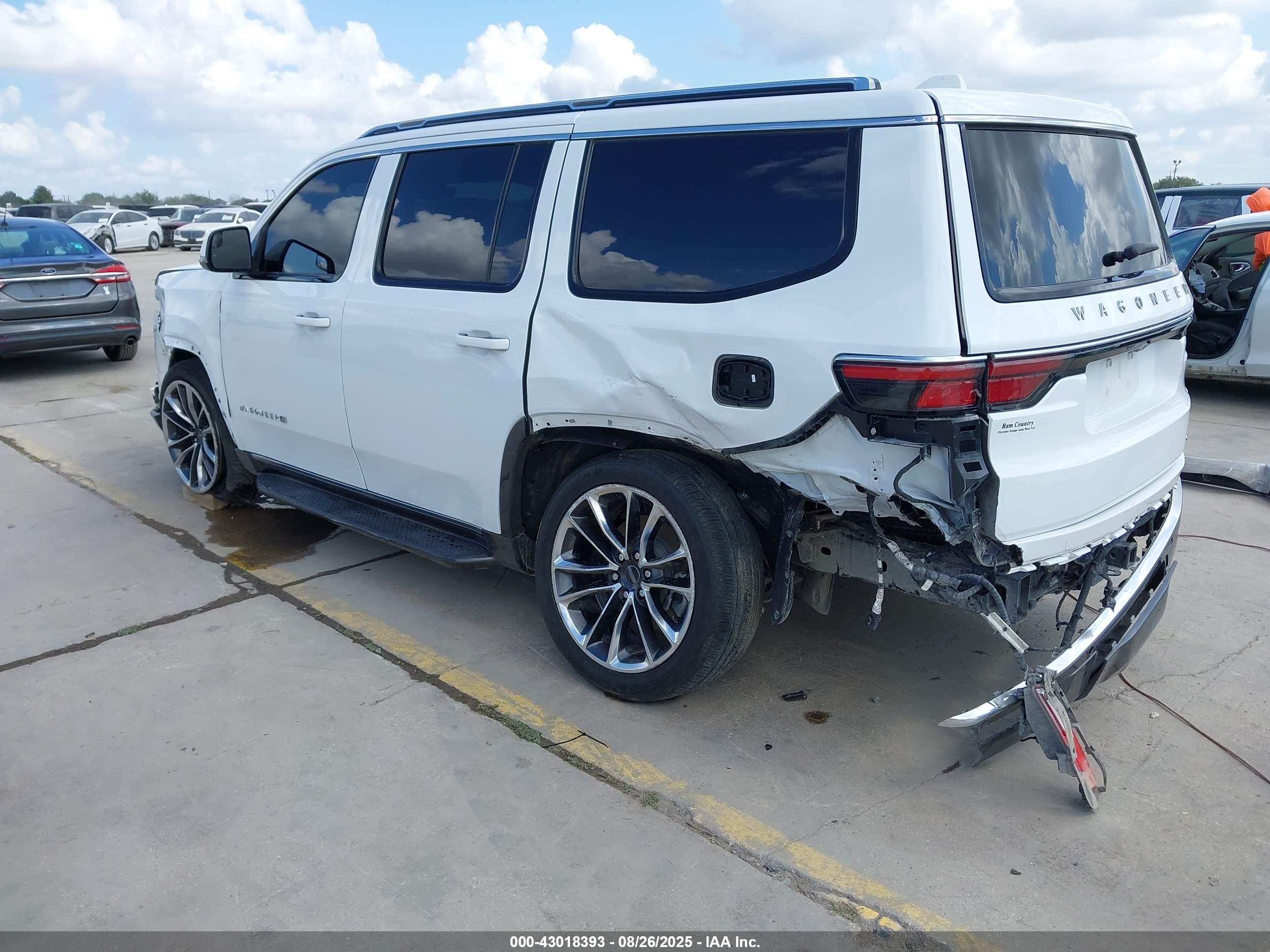 JEEP WAGONEER image 3