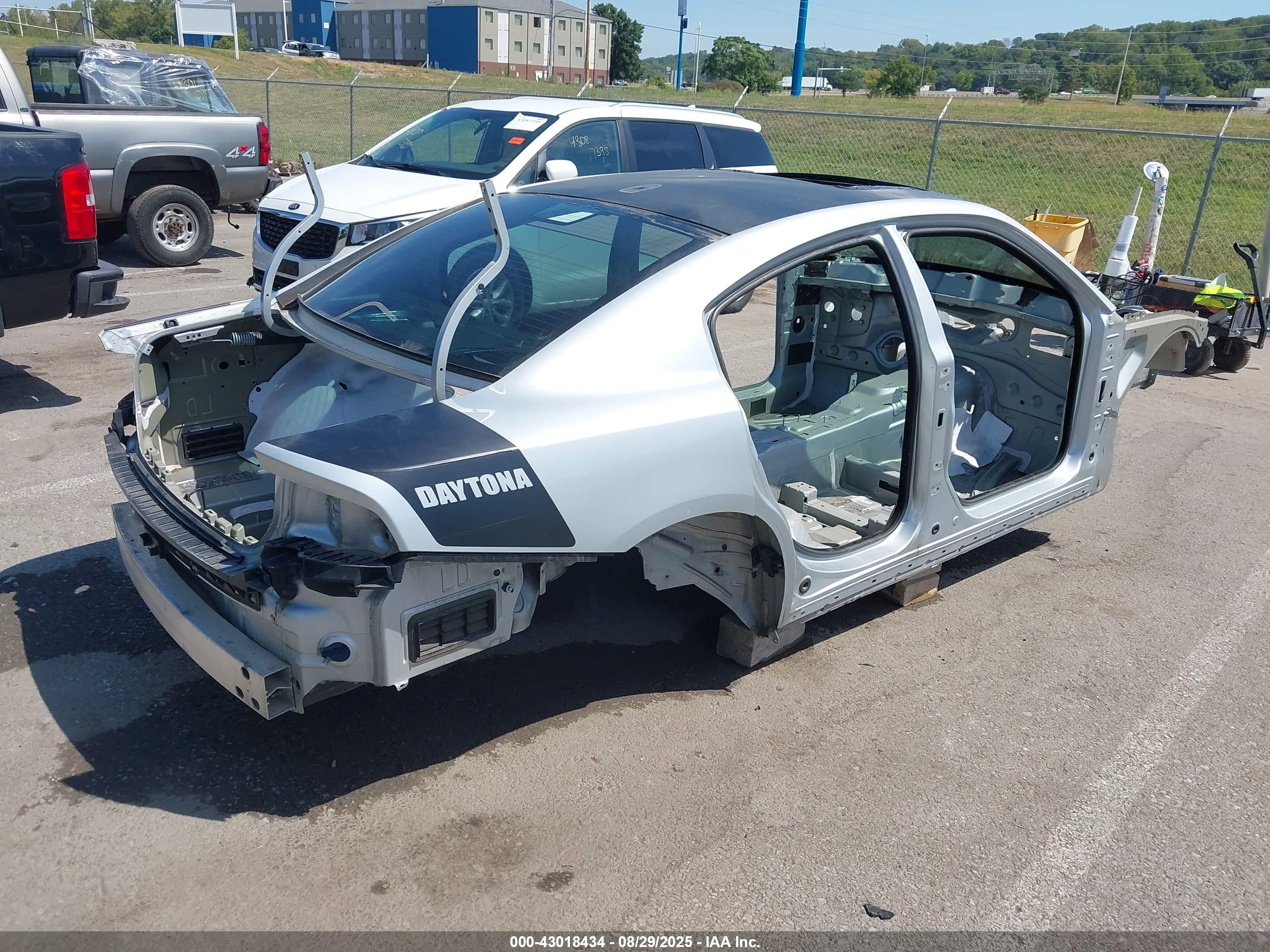 DODGE CHARGER image 4