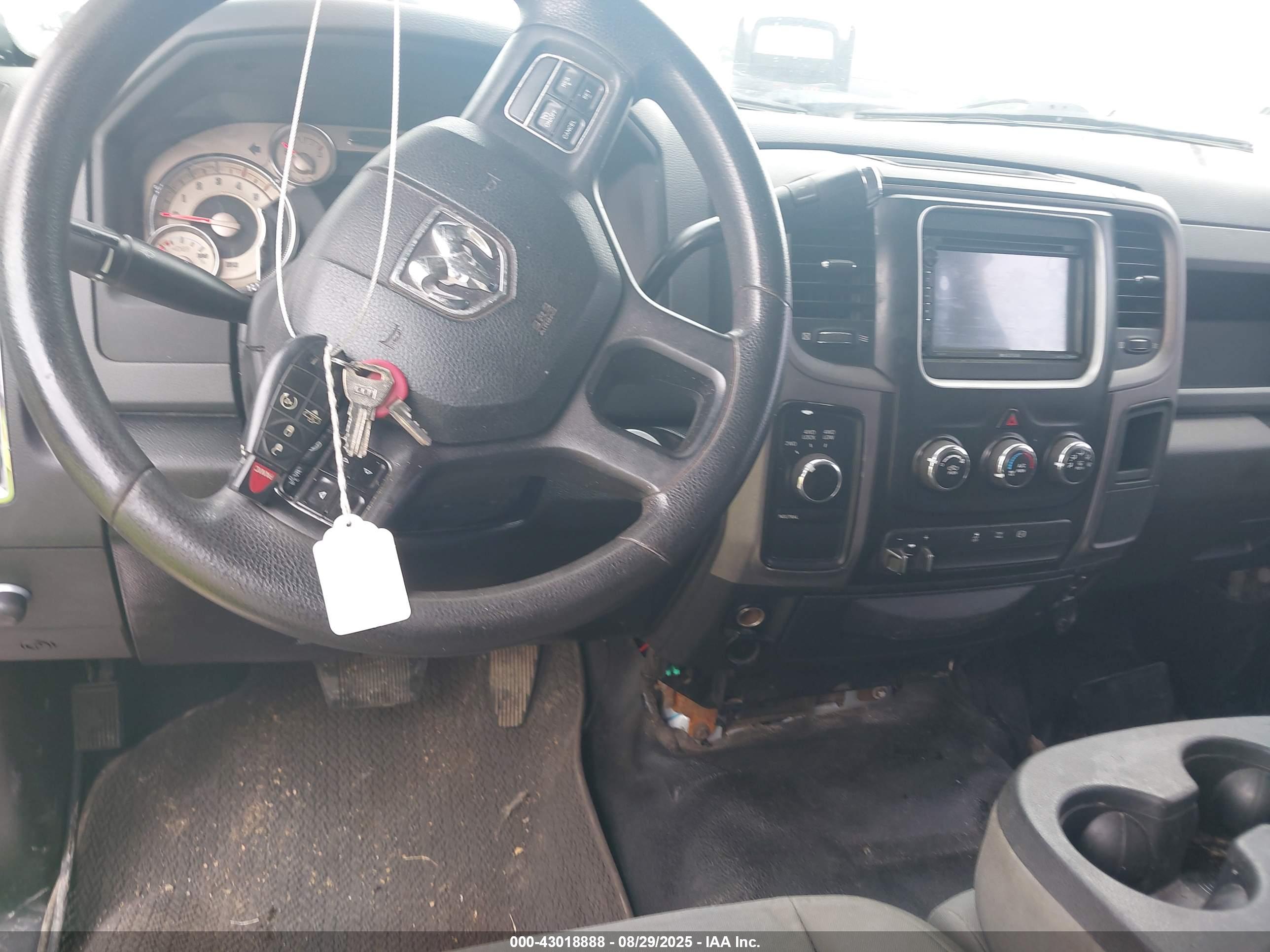 RAM 3500 image 11