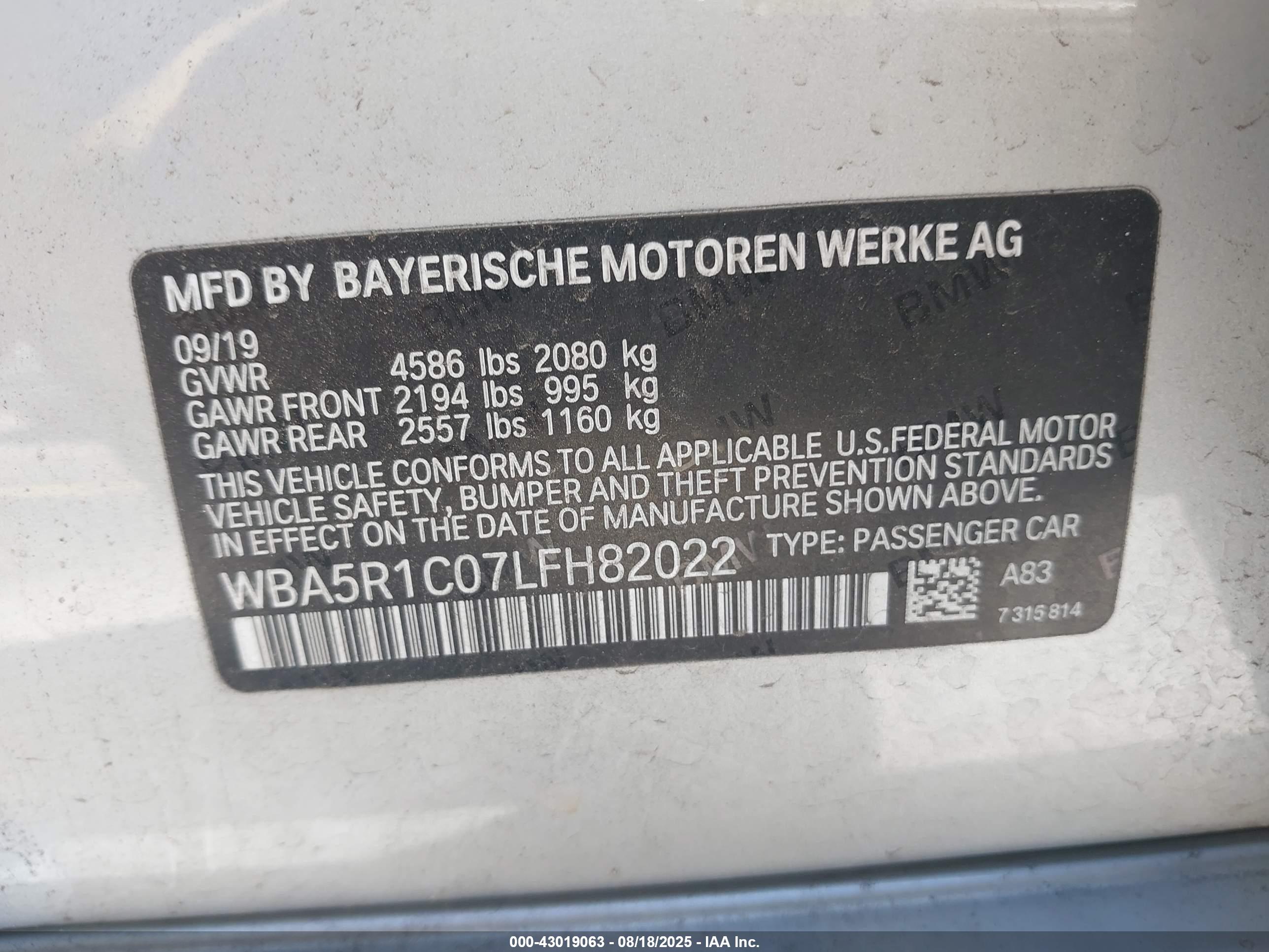 BMW 330I image 9