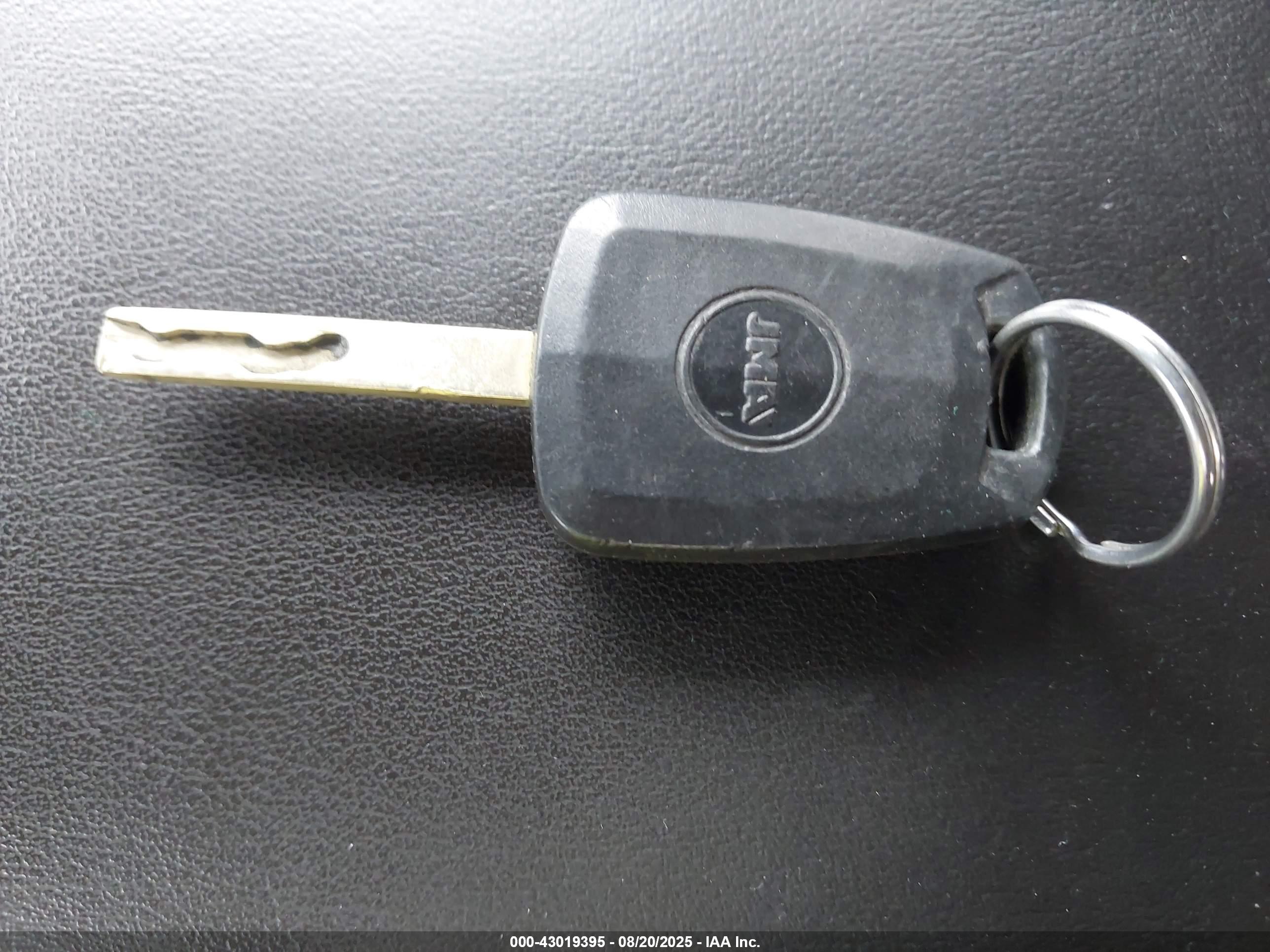CHEVROLET EQUINOX image 11