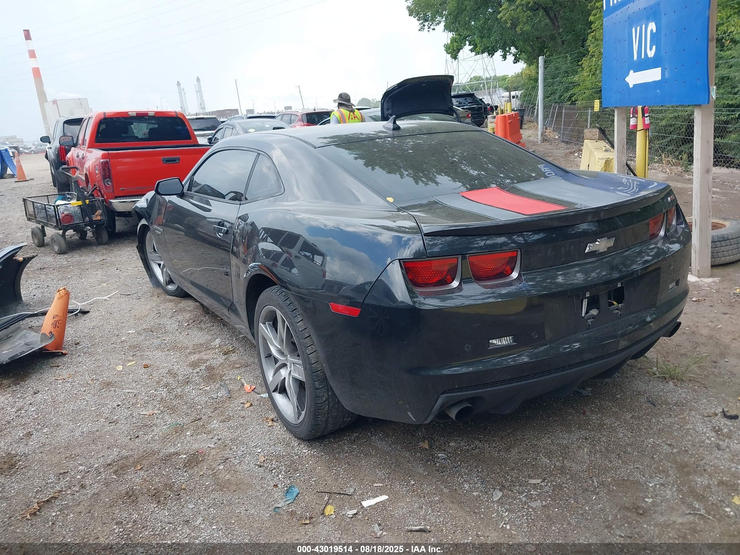 CHEVROLET CAMARO image 3