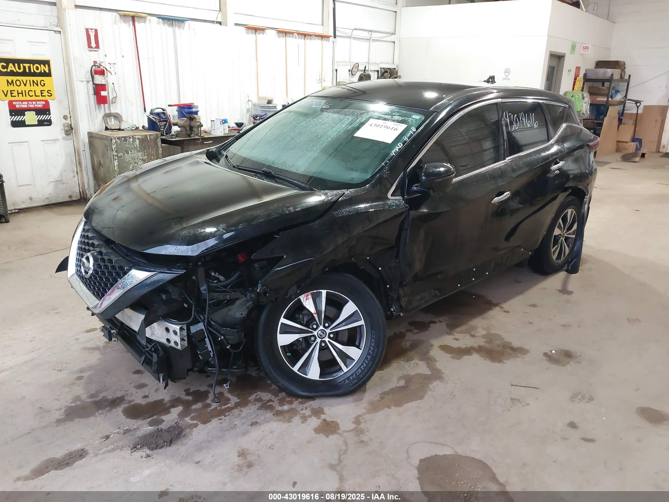 NISSAN MURANO image 2