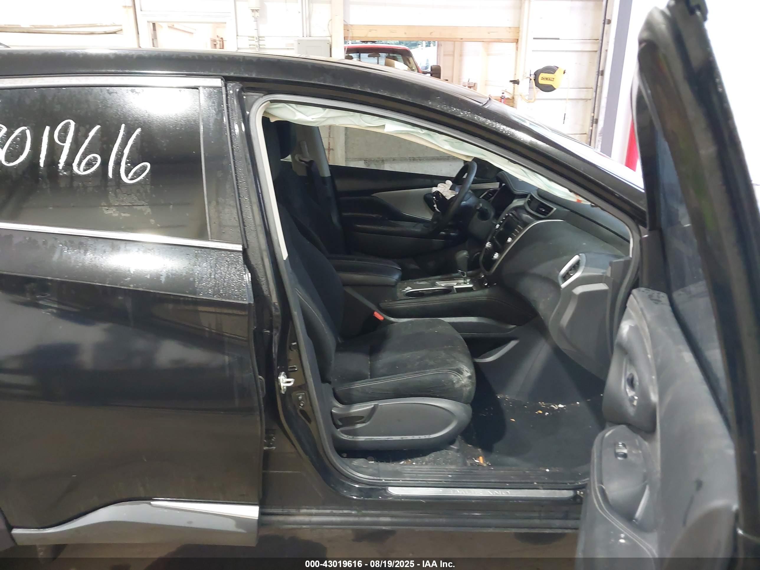NISSAN MURANO image 5