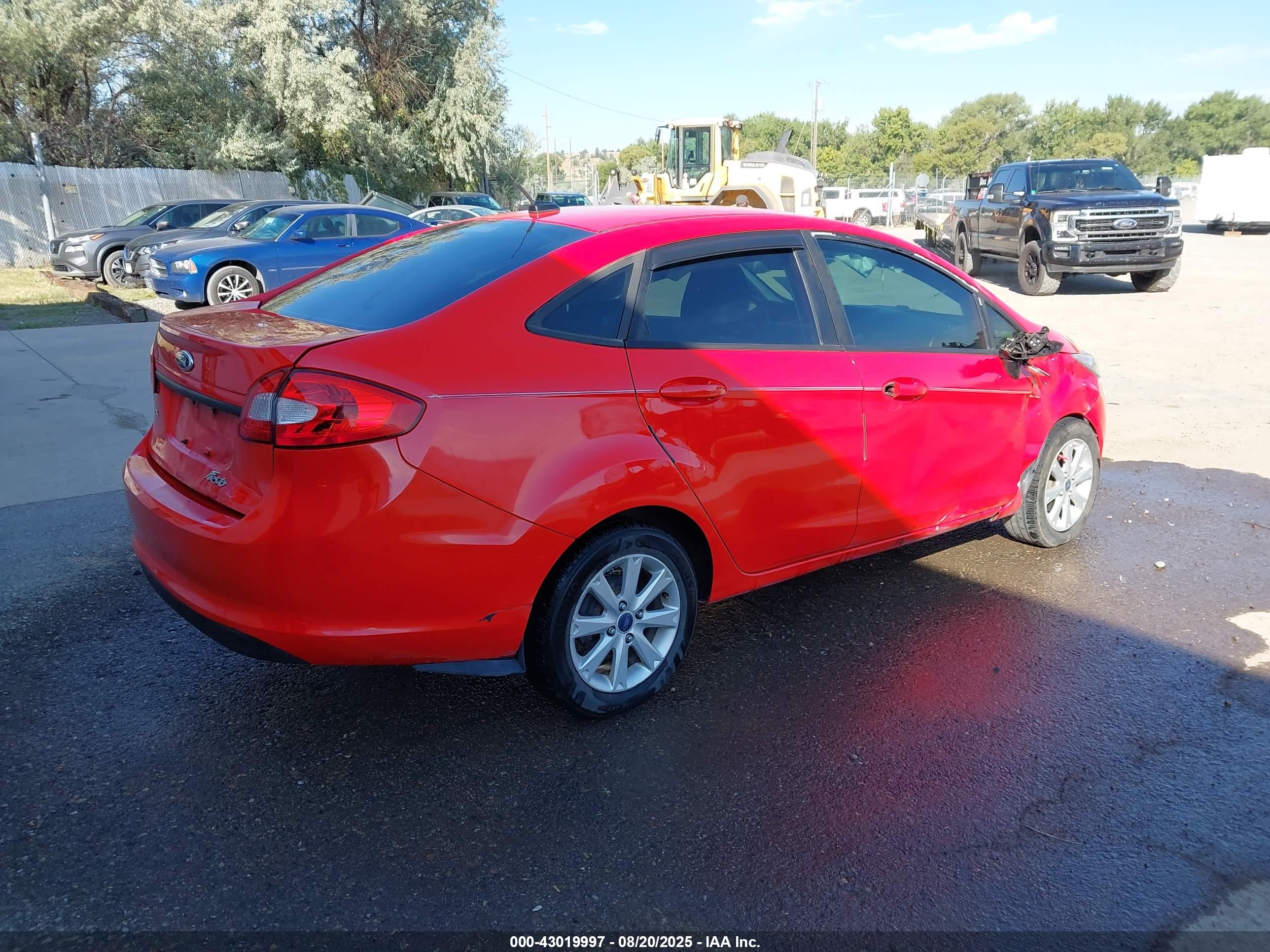 FORD FIESTA image 4