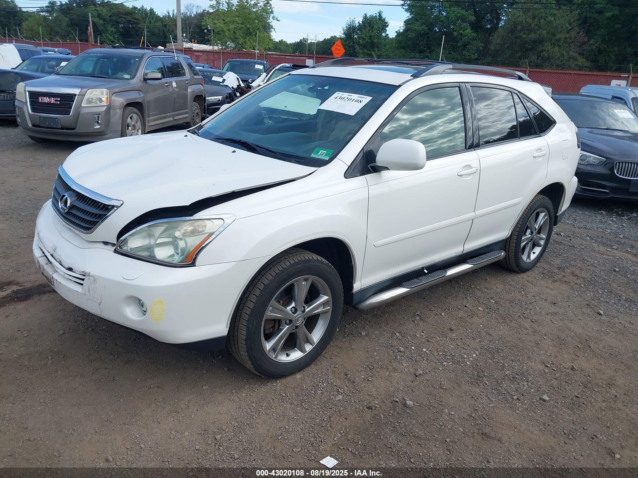 LEXUS RX image 2