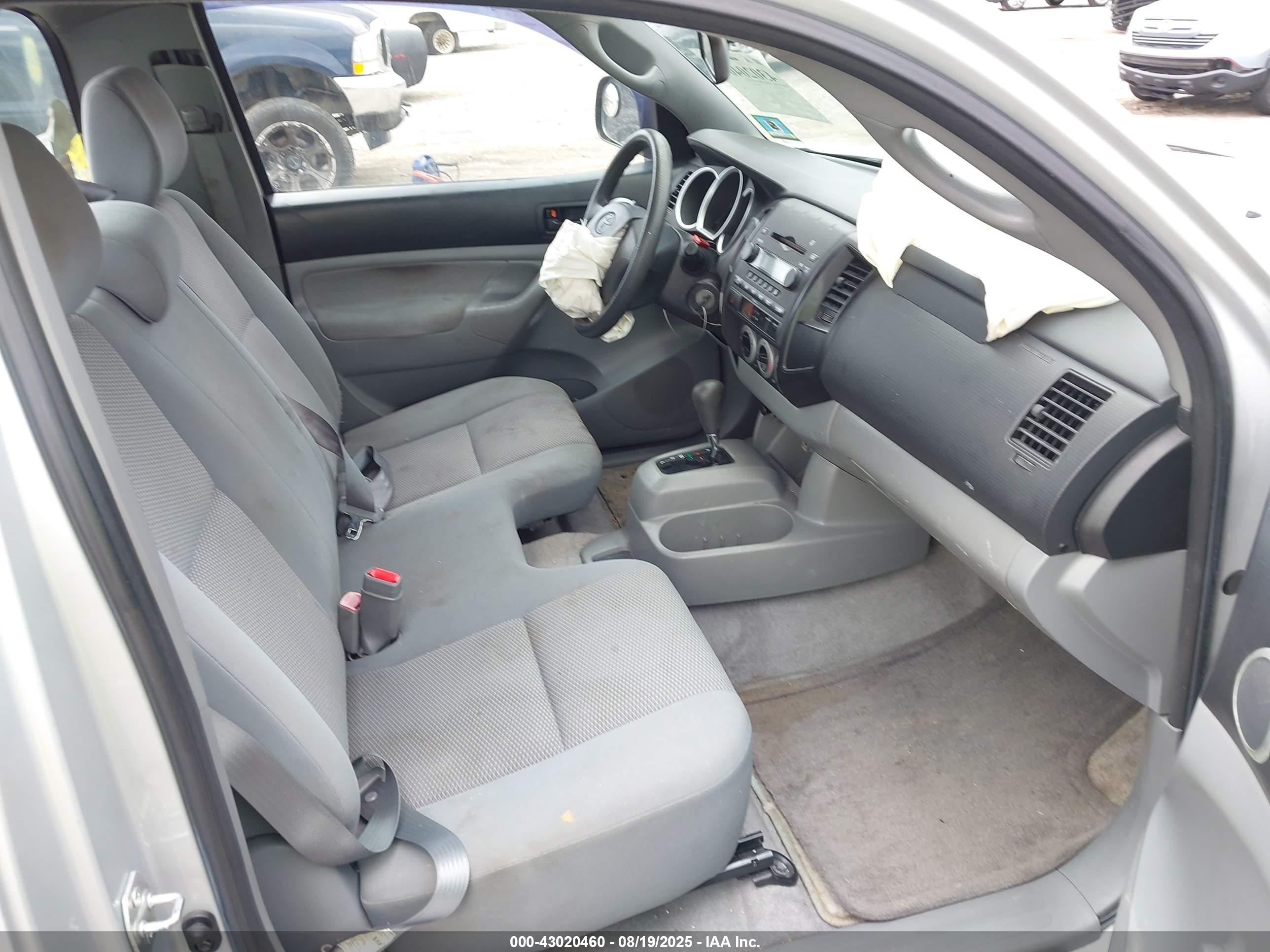 TOYOTA TACOMA image 5