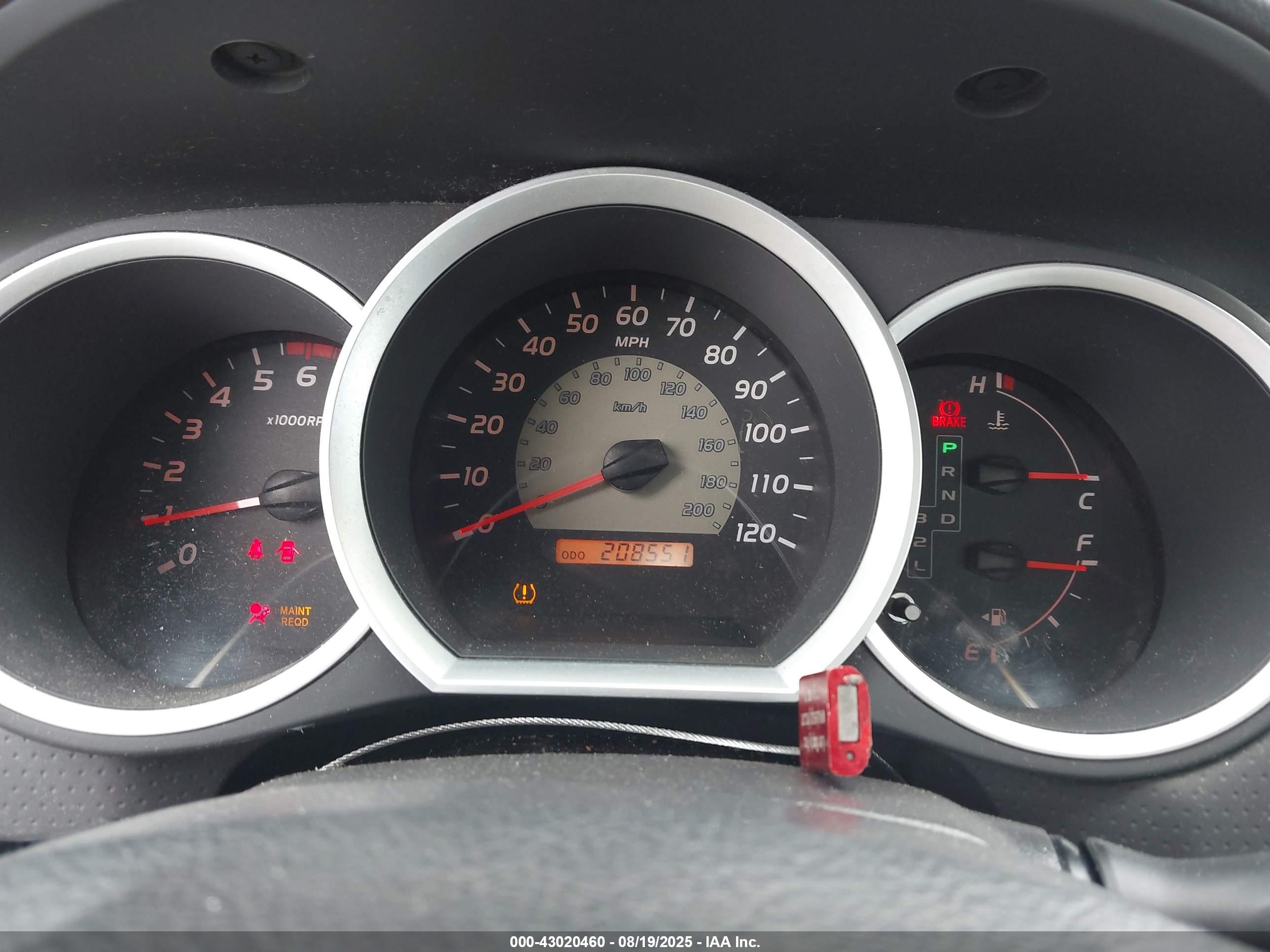 TOYOTA TACOMA image 7