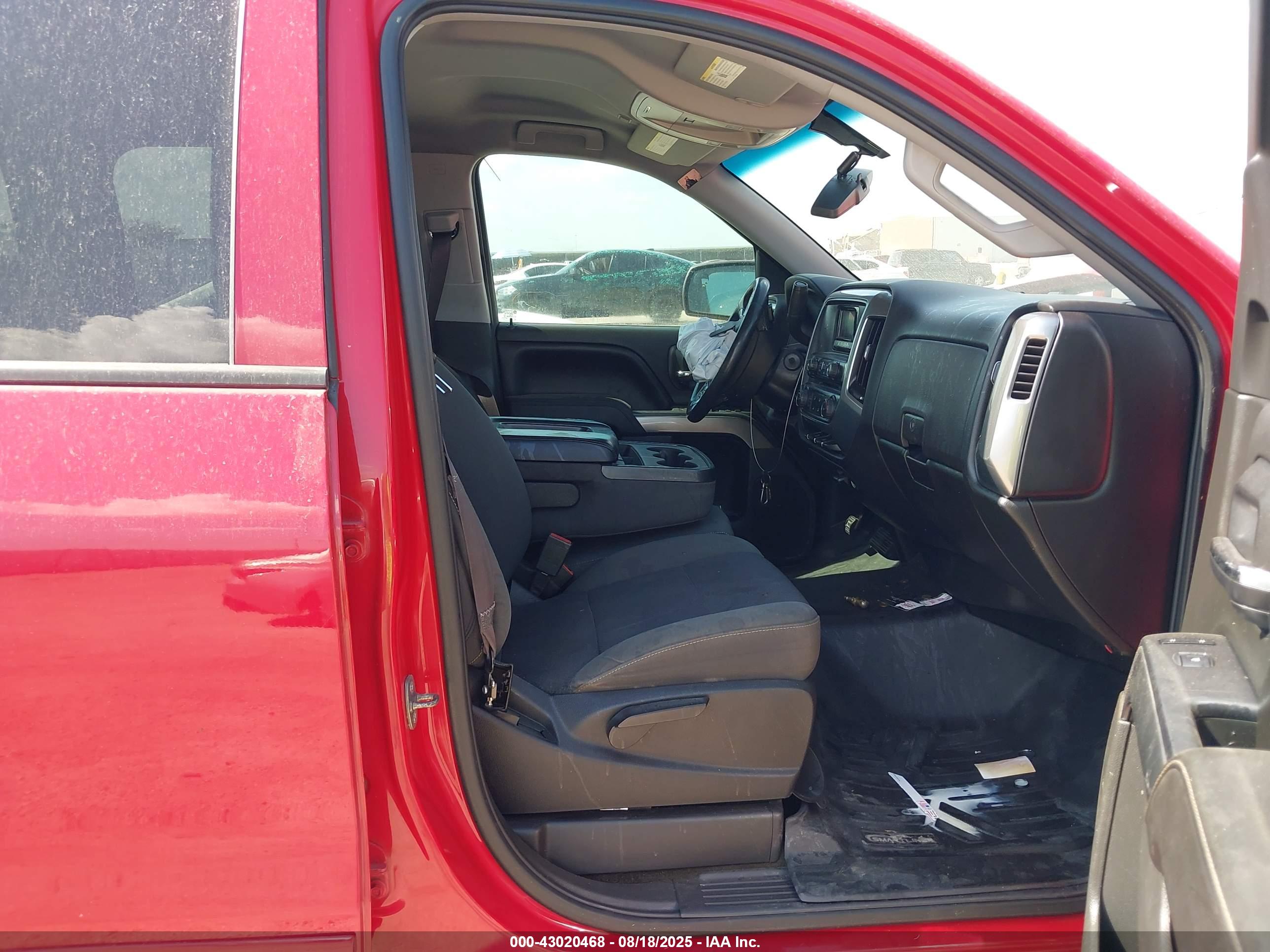 CHEVROLET SILVERADO image 5