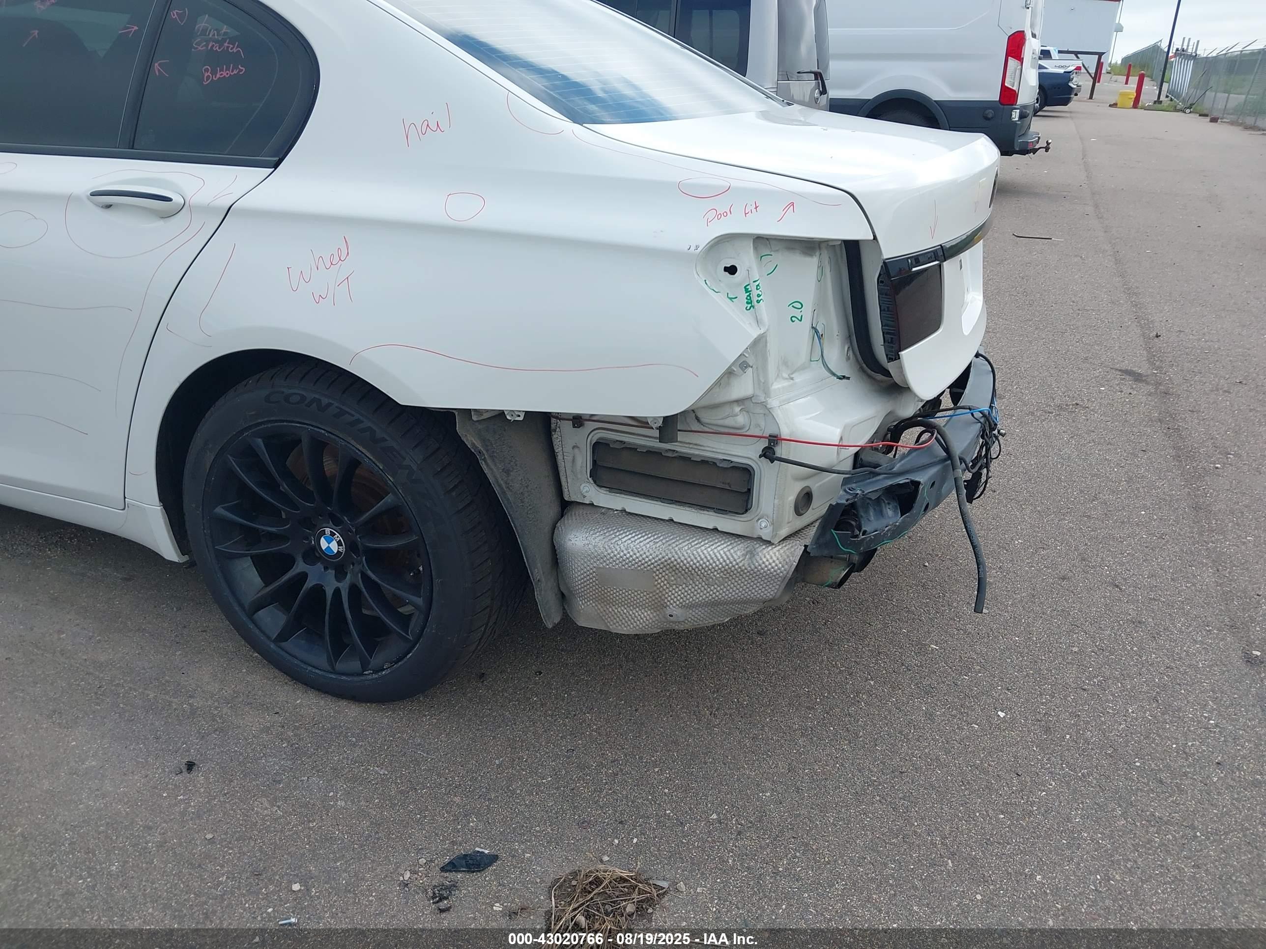 BMW 750LI image 6