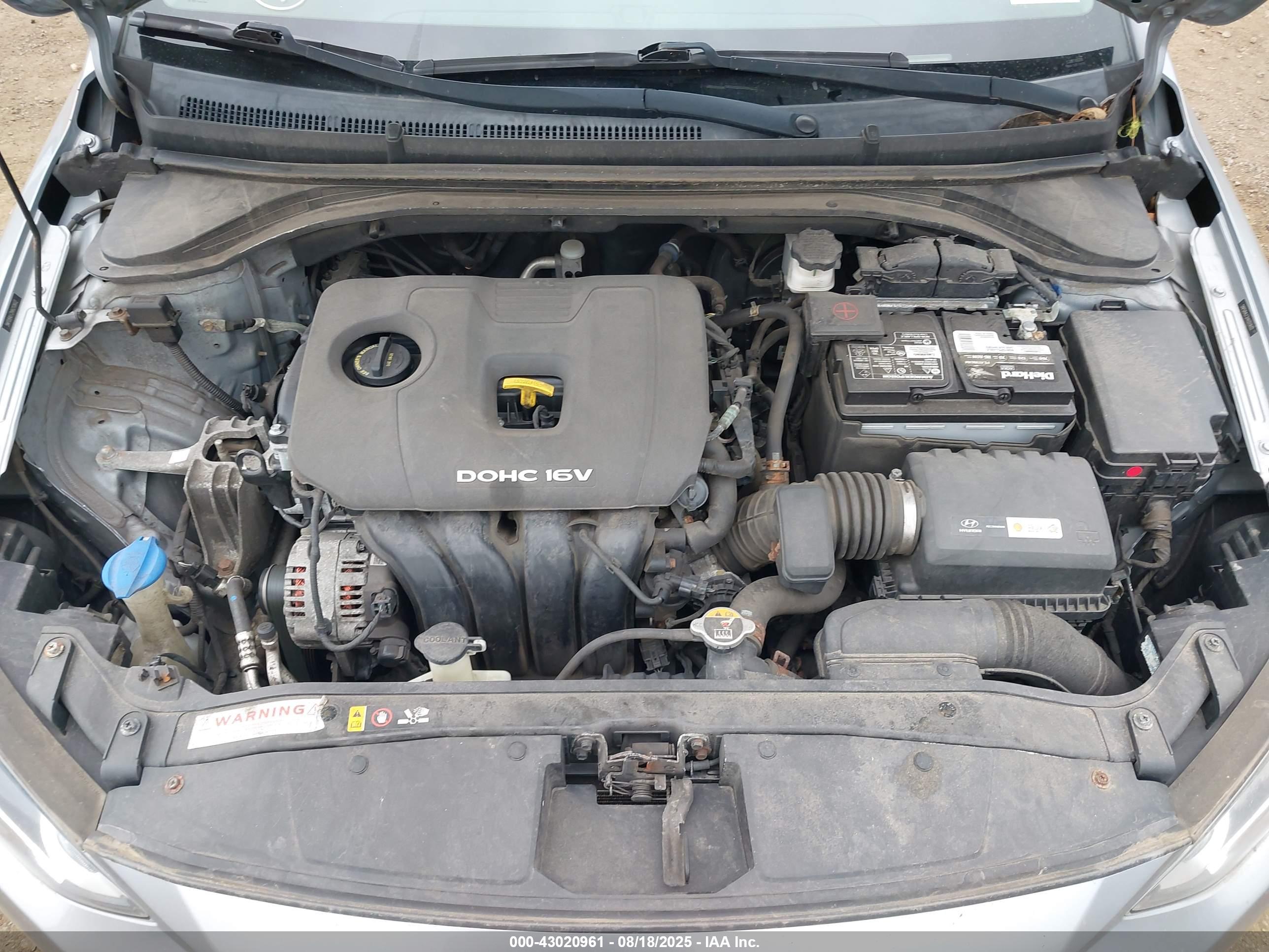 HYUNDAI ELANTRA image 10